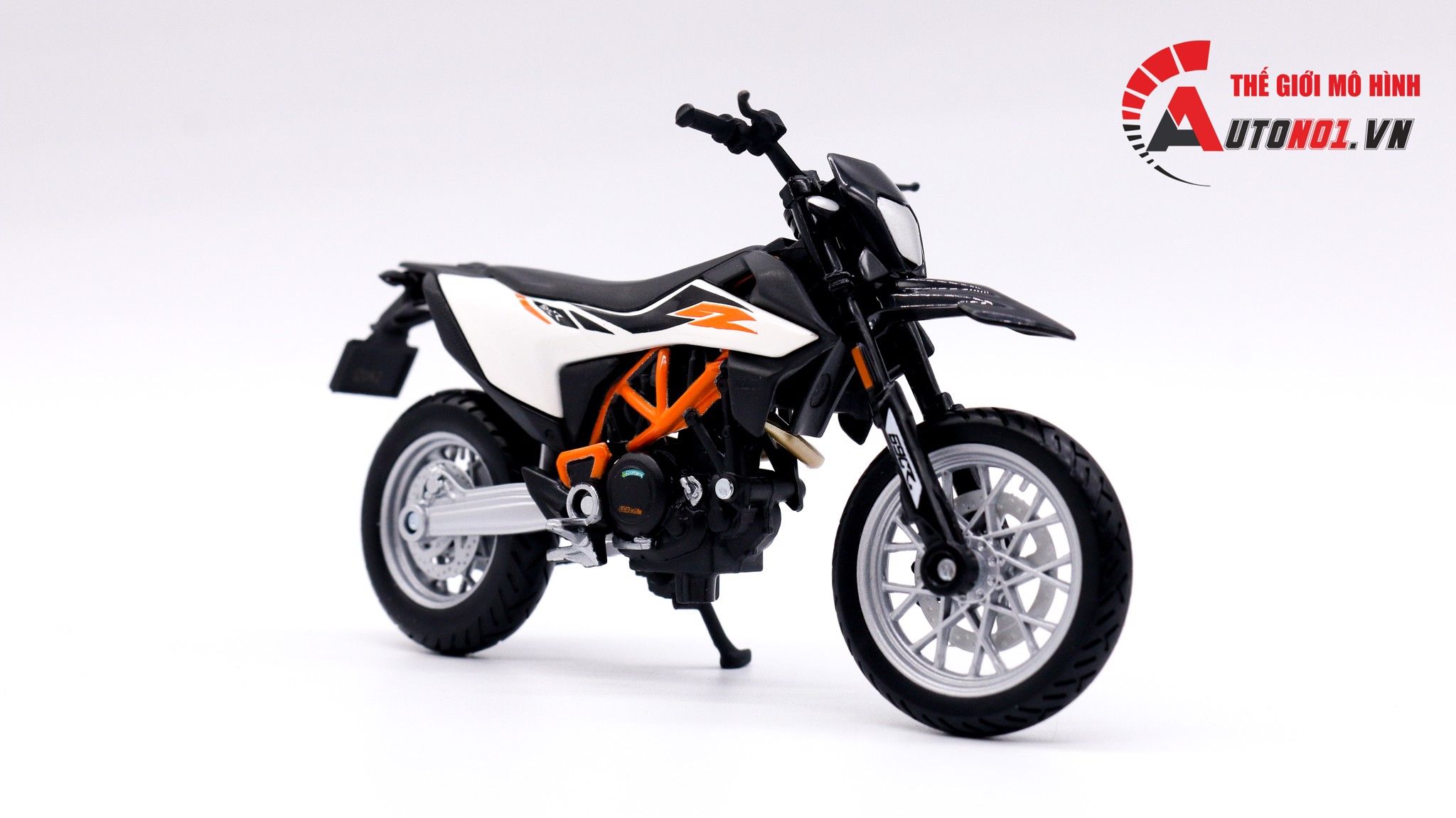  Mô hình xe Ktm 690 1:18 Maisto 7531 