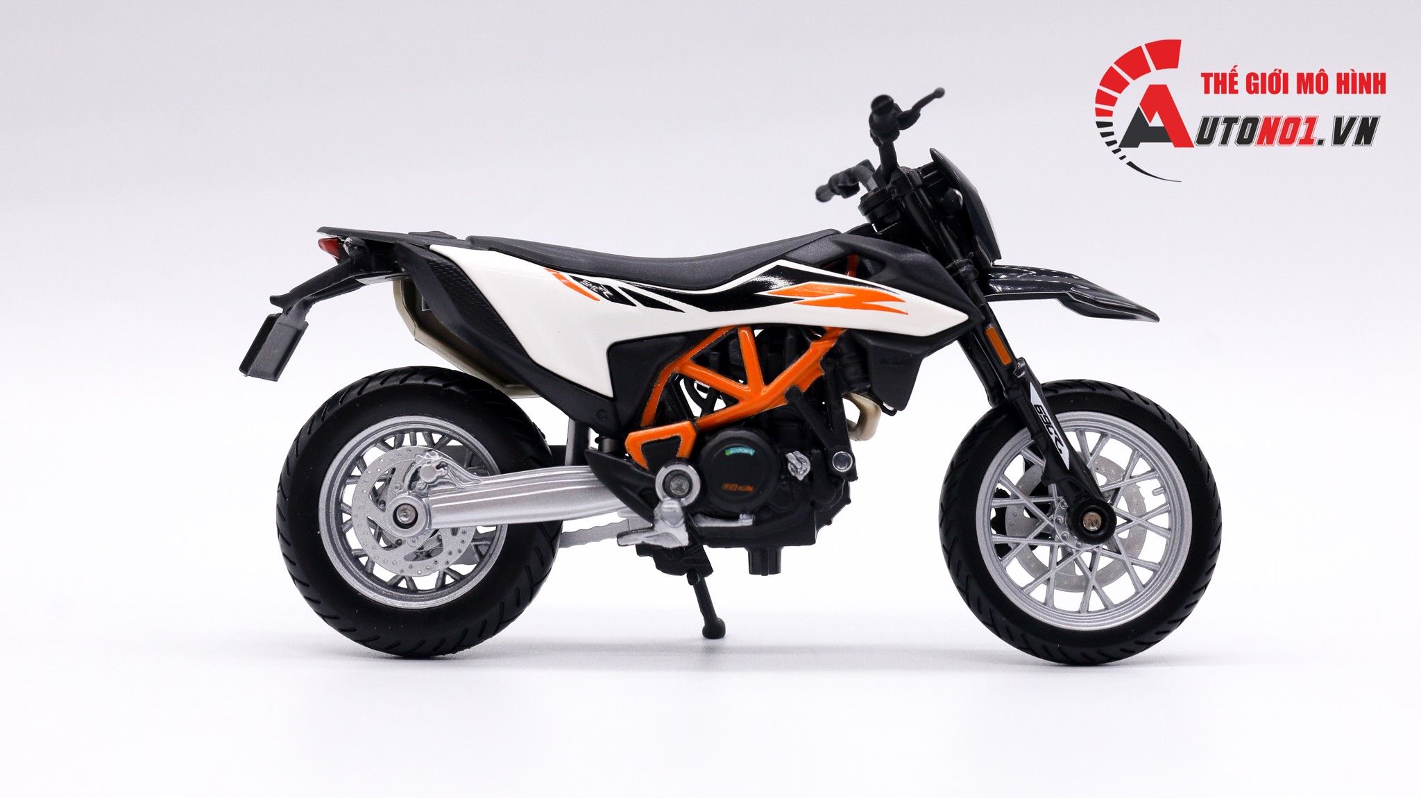  Mô hình xe Ktm 690 1:18 Maisto 7531 