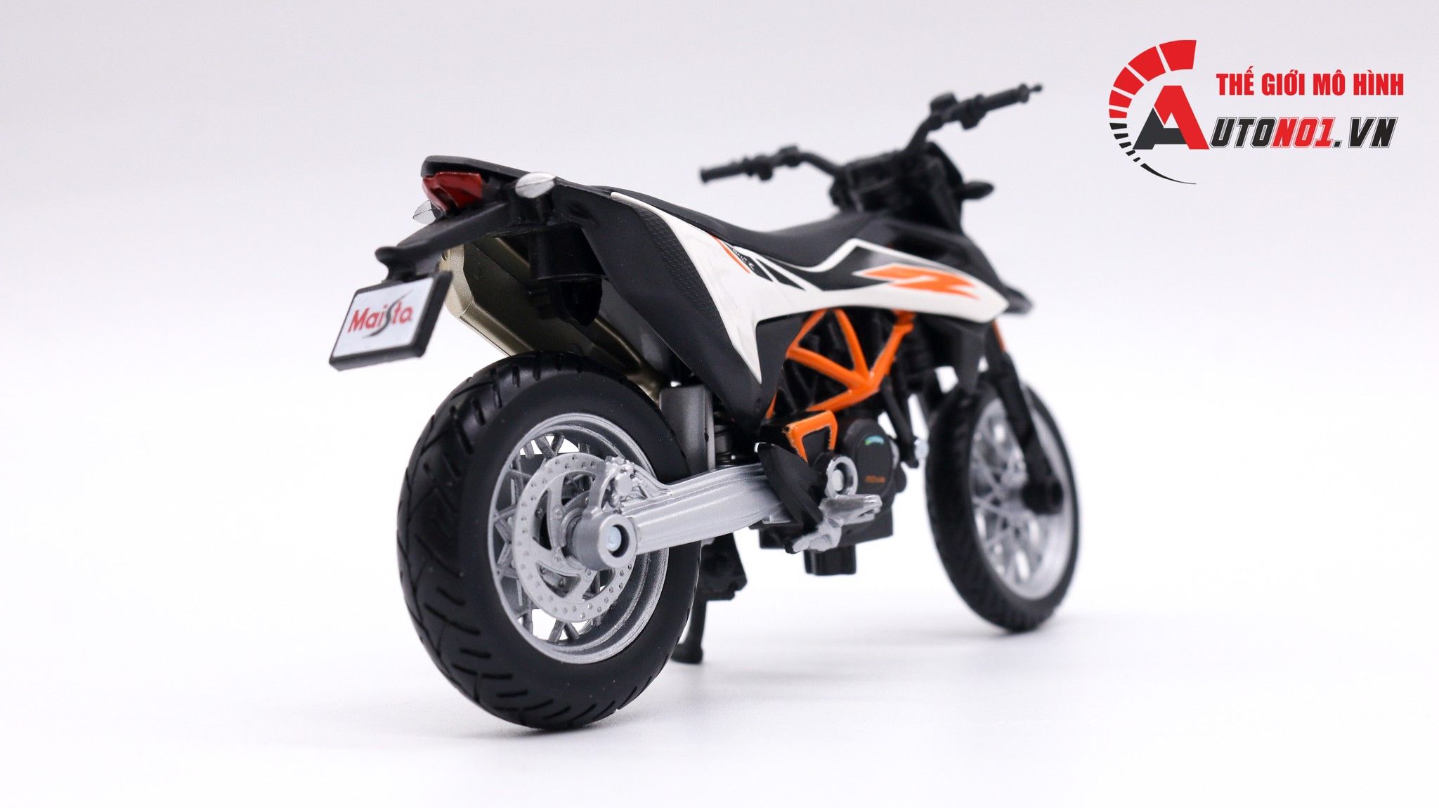  Mô hình xe Ktm 690 1:18 Maisto 7531 