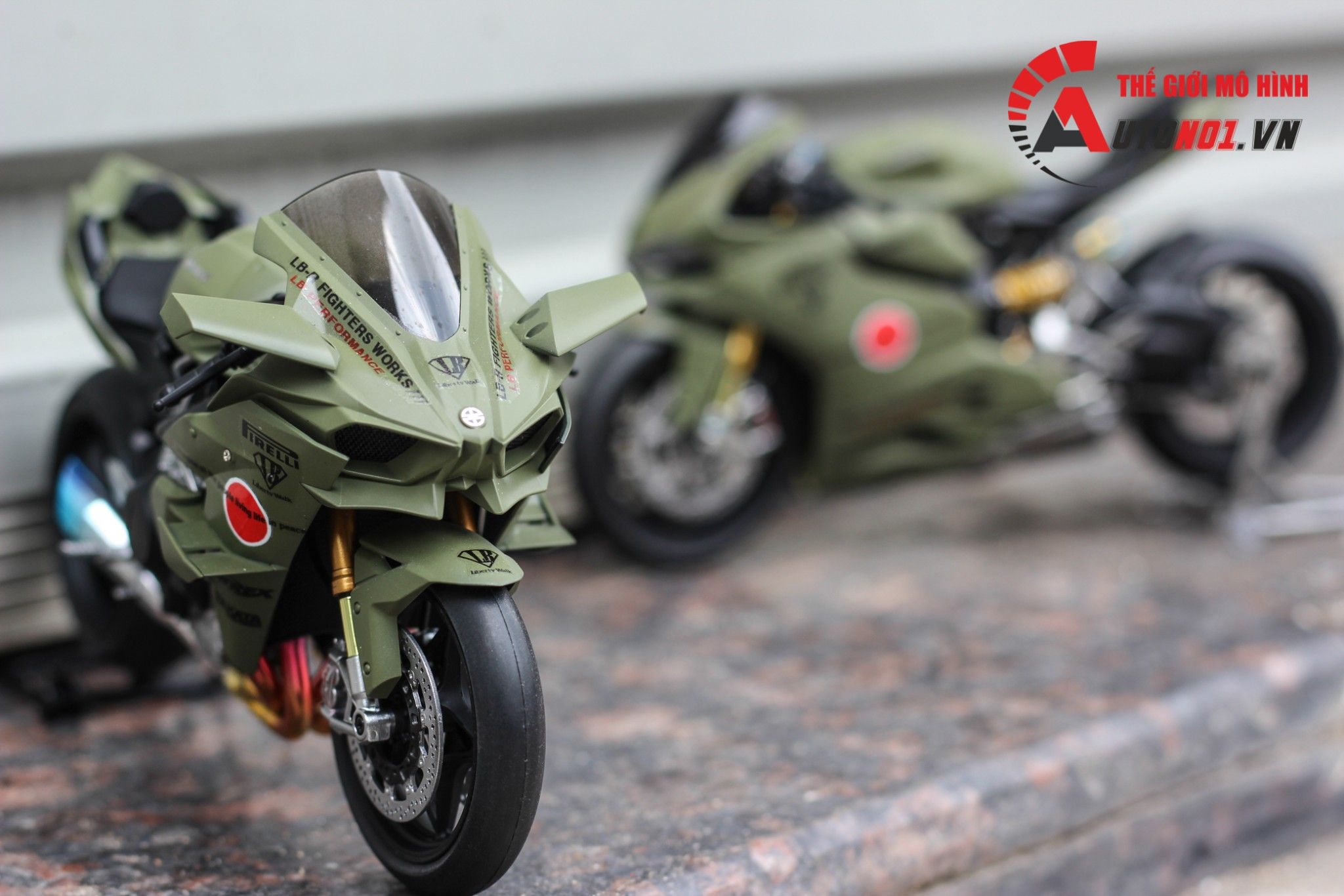  Mô hình xe Kawasaki H2r Custom Liberty Walk Army 1:12 Tamiya D078 