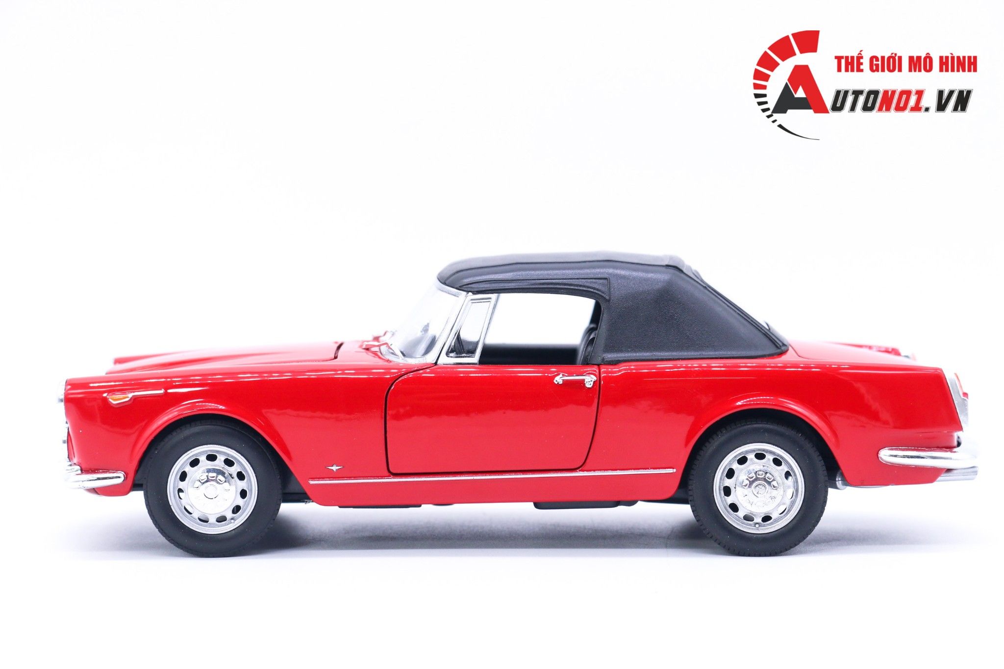  Mô hình xe Alfa Romeo Spider 1960 Red đánh lái được 1:24 Welly 7023 