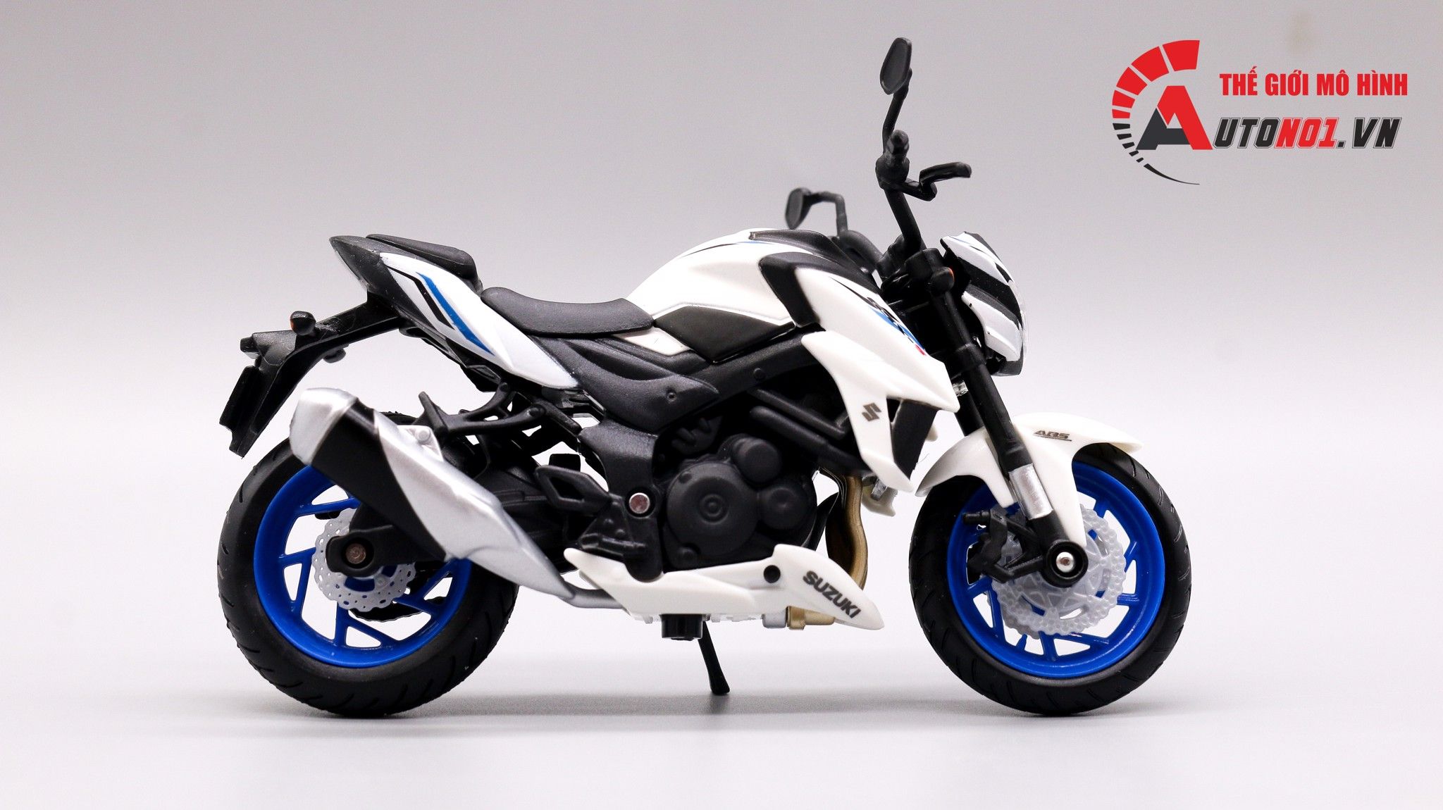  Mô hình xe Suzuki Gsx-s750 1:18 Maisto 7527 