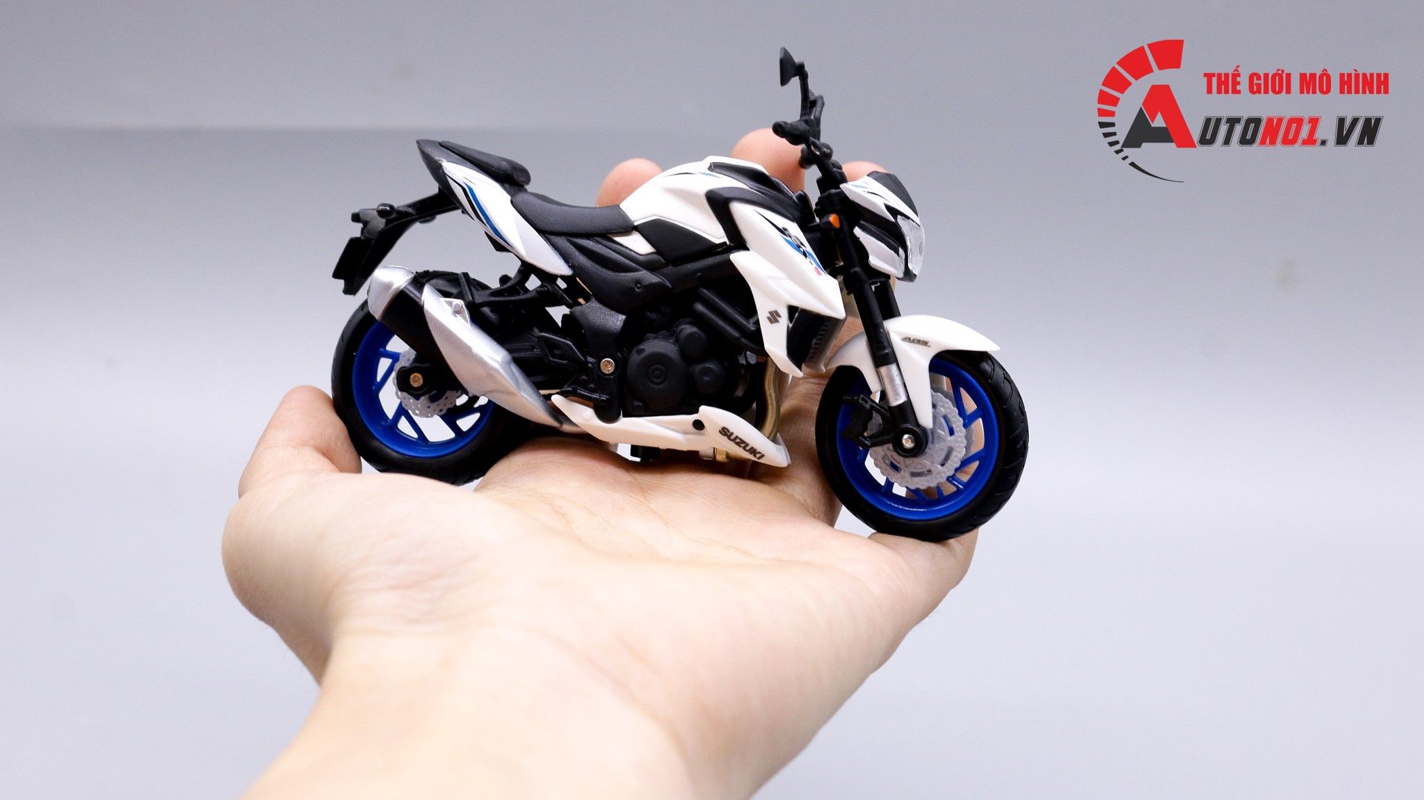  Mô hình xe Suzuki Gsx-s750 1:18 Maisto 7527 