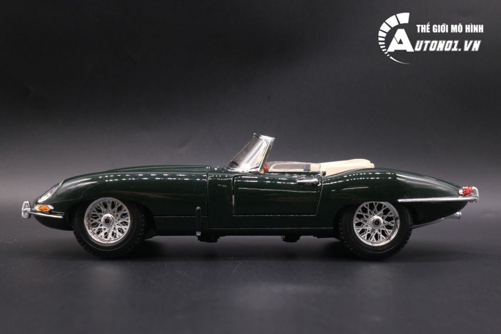 MÔ HÌNH XE JAGUAR E CABRIO. GREEN 1961 1:18 BBURAGO 5238