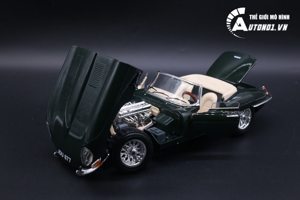 MÔ HÌNH XE JAGUAR E CABRIO. GREEN 1961 1:18 BBURAGO 5238