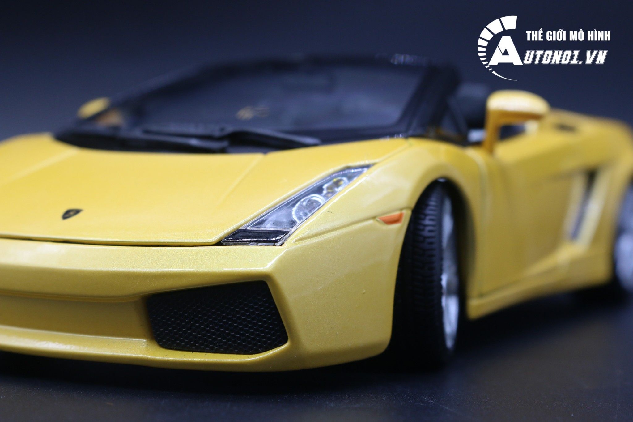  Mô hình xe Lamborghini Gallardo Spyder Yellow MH18-12016 tỉ lệ 1:18 Bburago 5239 