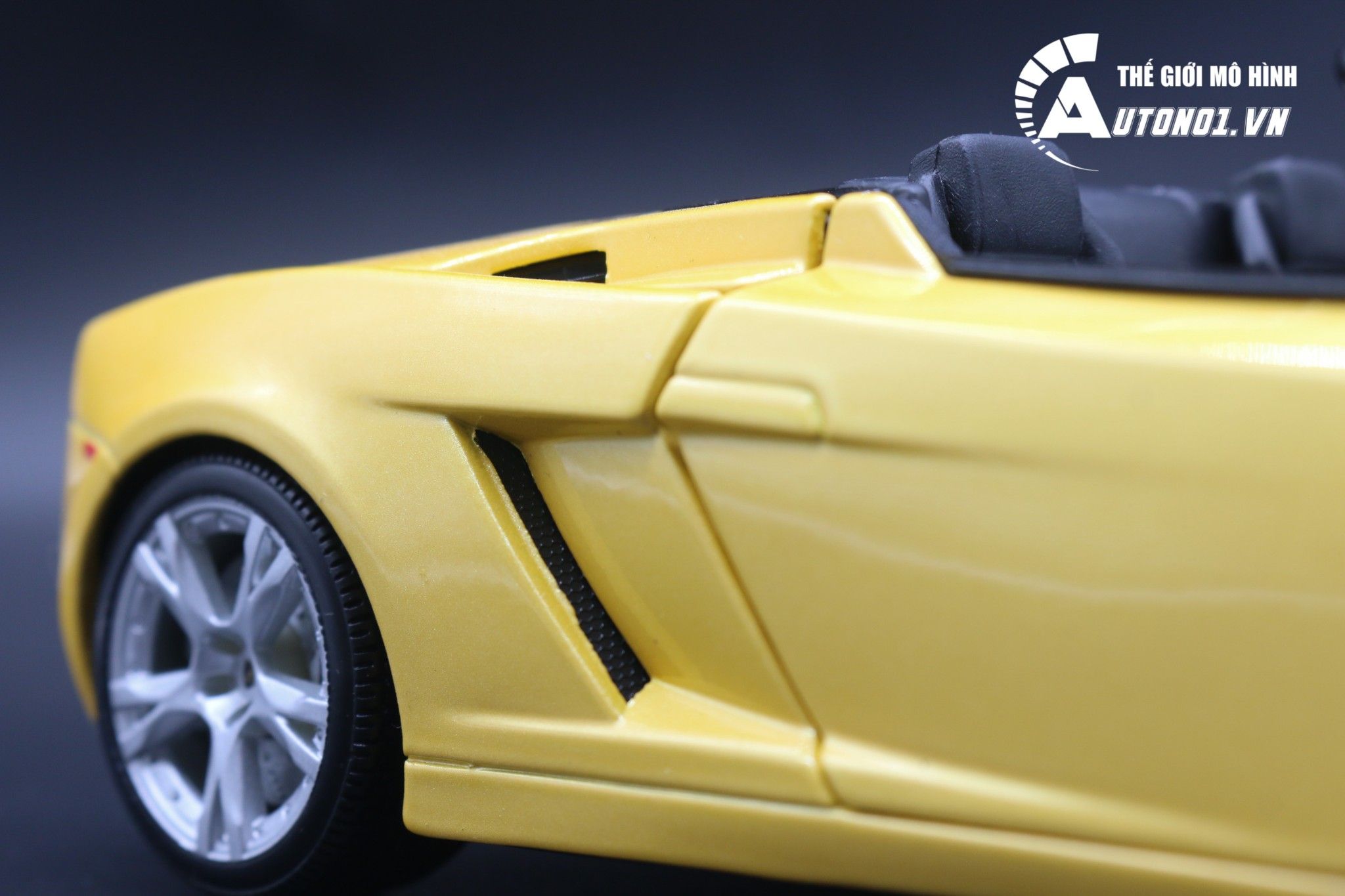  Mô hình xe Lamborghini Gallardo Spyder Yellow MH18-12016 tỉ lệ 1:18 Bburago 5239 
