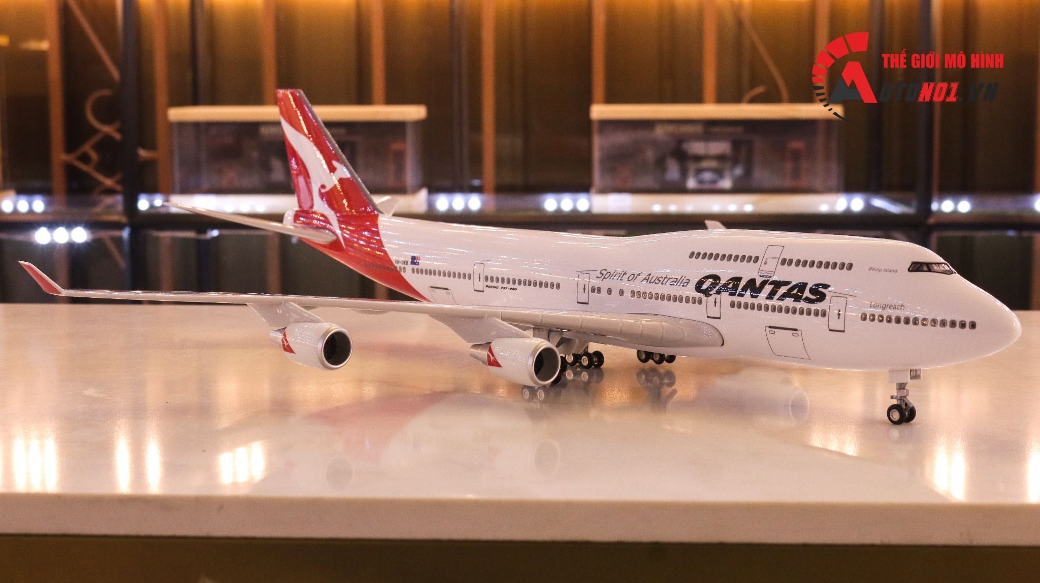  Mô hình máy bay Australia Qantas Boeing B747 47cm 1:130 có đèn led tự động theo tiếng vỗ tay hoặc chạm MB47006 