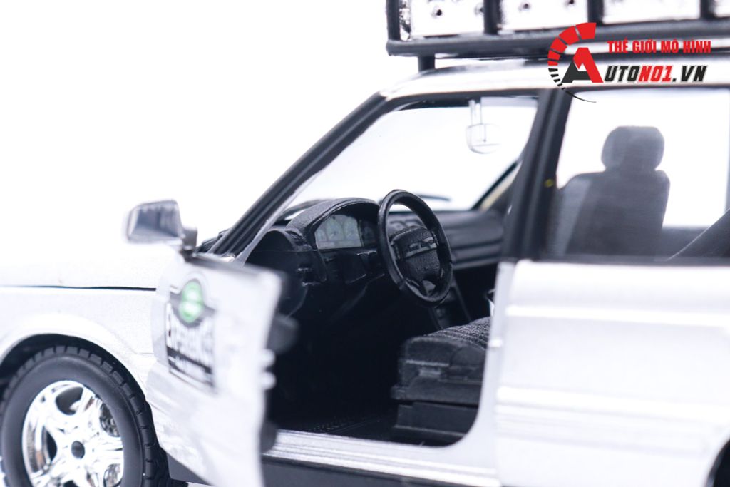 MÔ HÌNH XE RANGE ROVER EXPEDITION SILVER MODELCAR 1:24 BBURAGO 5241
