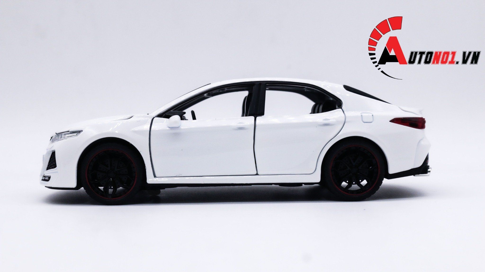  Mô hình xe Toyota Camry Khann 1:24 Hengteng Model 6780 