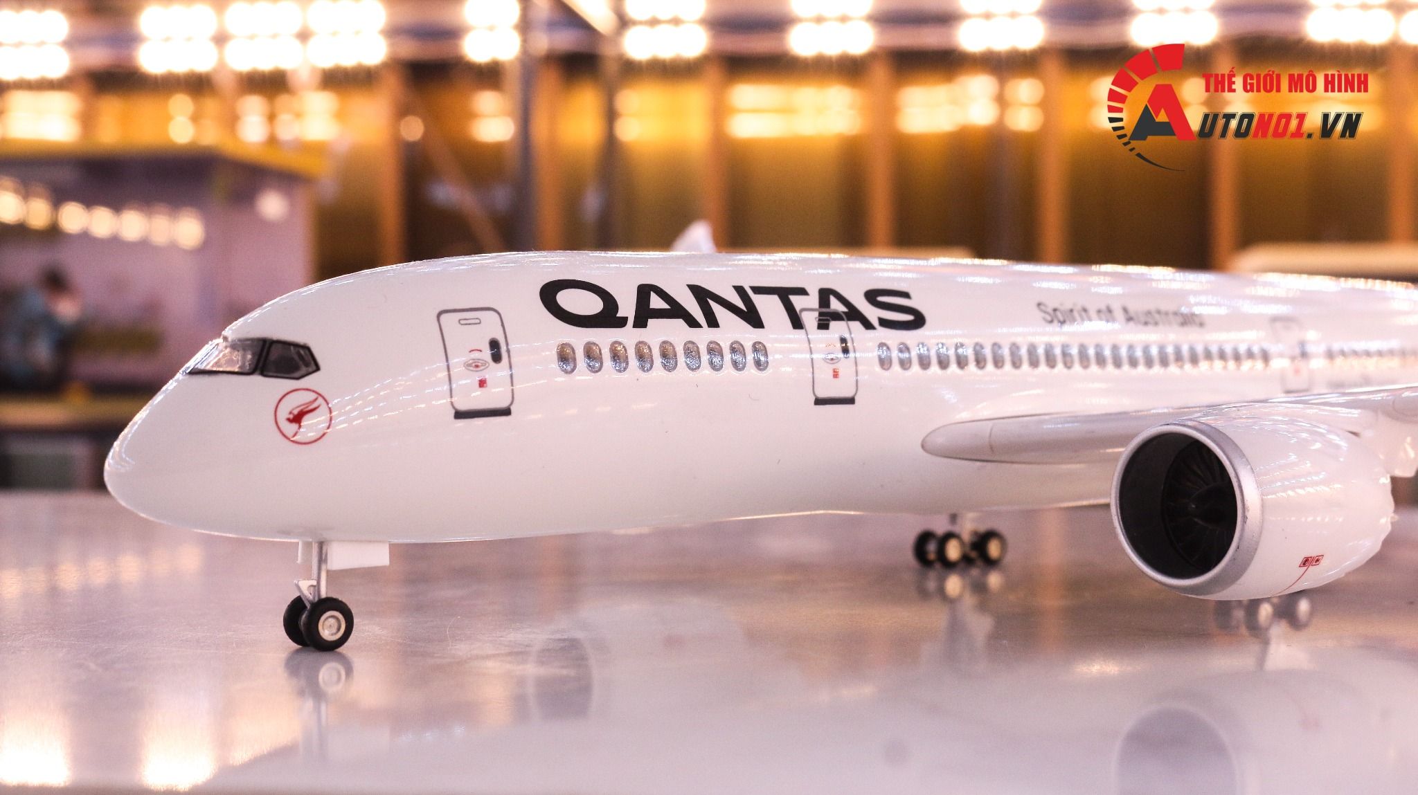  Mô hình máy bay Australia Qantas Boeing B787 47cm 1:130 có đèn led tự động theo tiếng vỗ tay hoặc chạm MB47007 