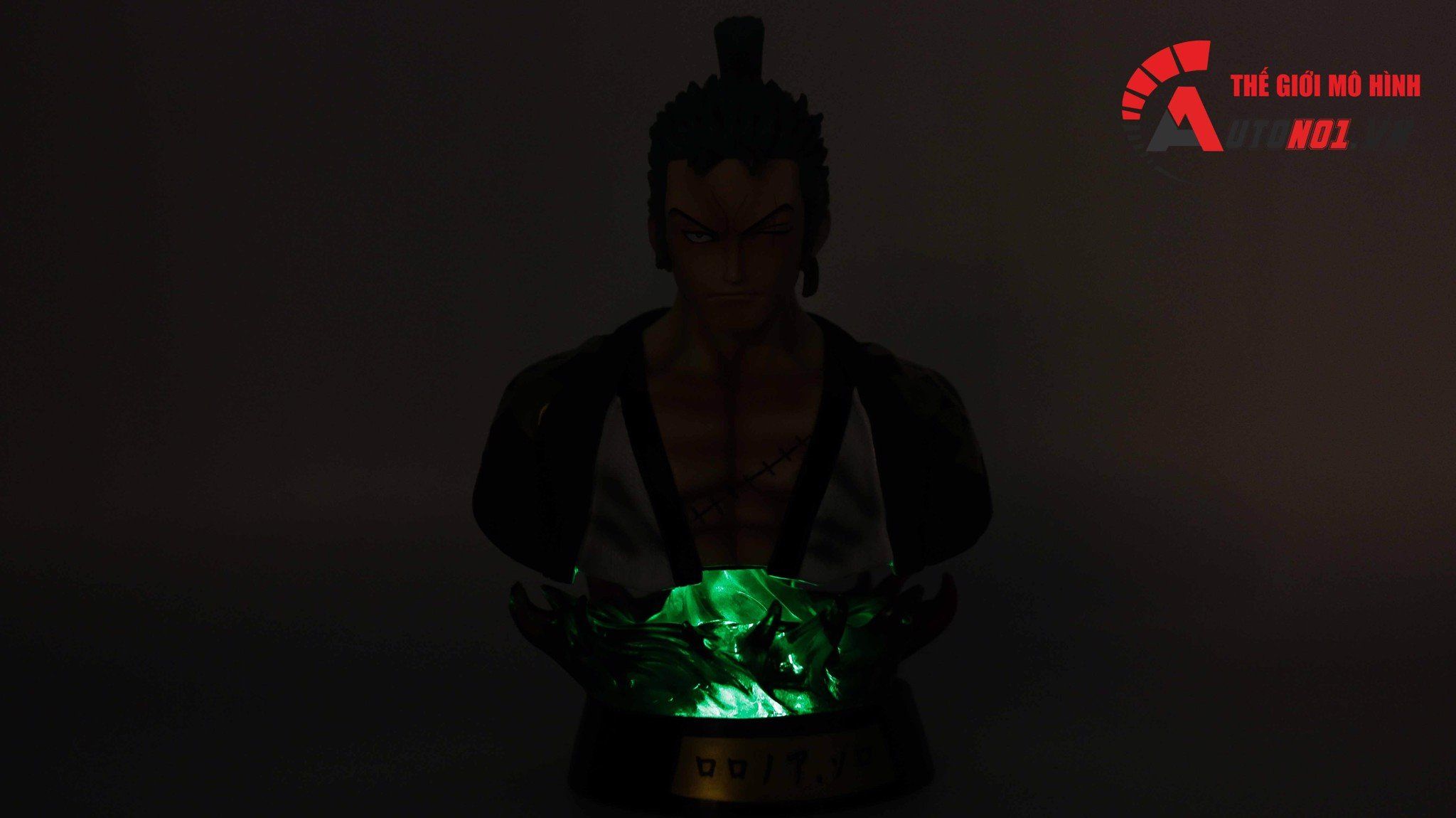  Mô hình nhân vật Onepiece chân dung Zoro Có Đèn 16cm FG199 