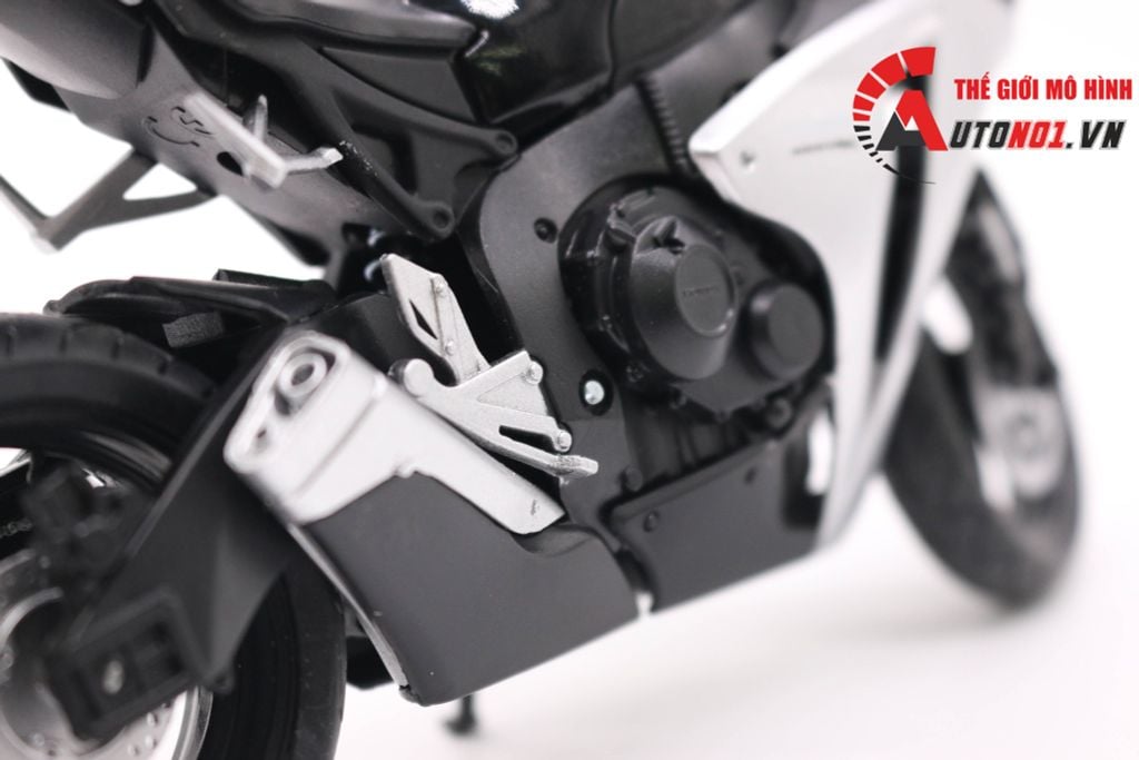MÔ HÌNH XE HONDA CBR 1000RR SILVER 1:12 JOYCITY CÓ HỘP 5407