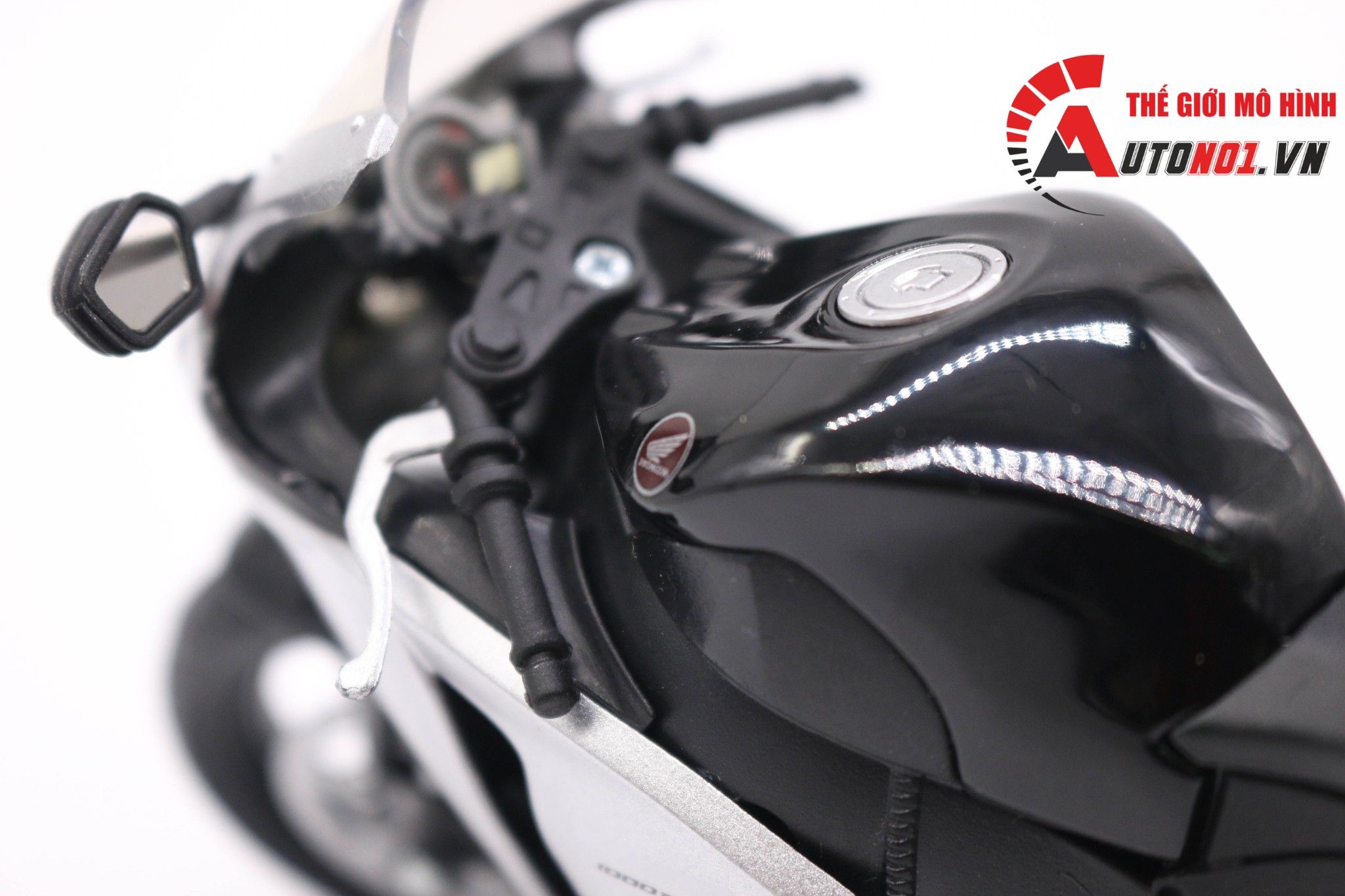  Mô hình xe Honda cbr 1000rr silver 1:12 Joycity 5407 