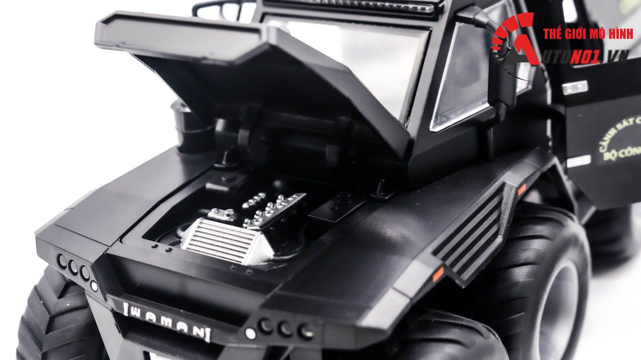  Mô hình xe ô tô độ CSCĐ địa hình lội nước Shaman 8x8 full open tỉ lệ 1:24 Miniauto OT240 
