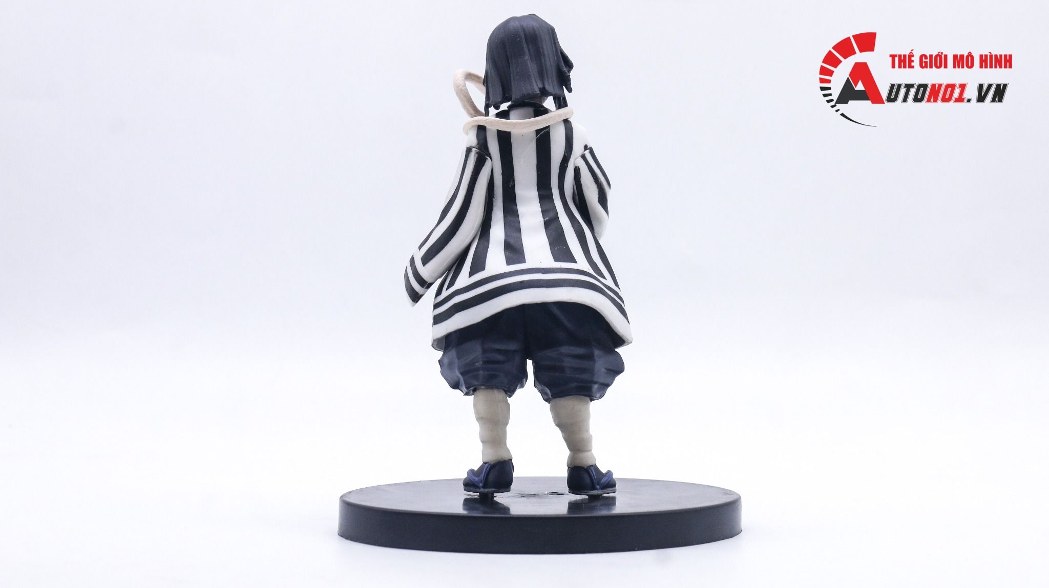  Mô hình nhân vật Demon Slayer Kimetsu No Yaiba Iguro Obanai 15cm FG151 