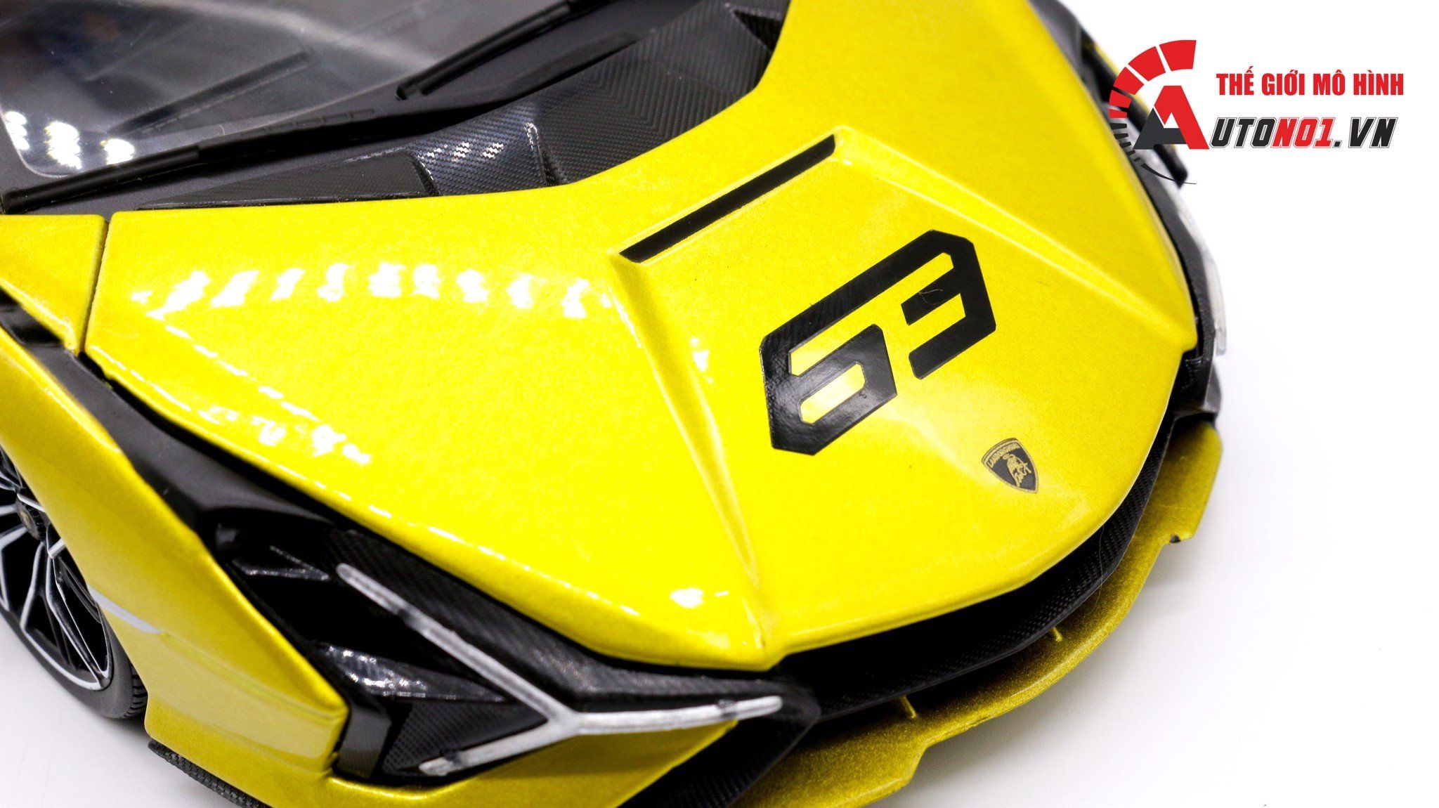  Mô hình xe Lamborghini Sian Fkp 37 Black Yellow 1:18 Bburago 7517 