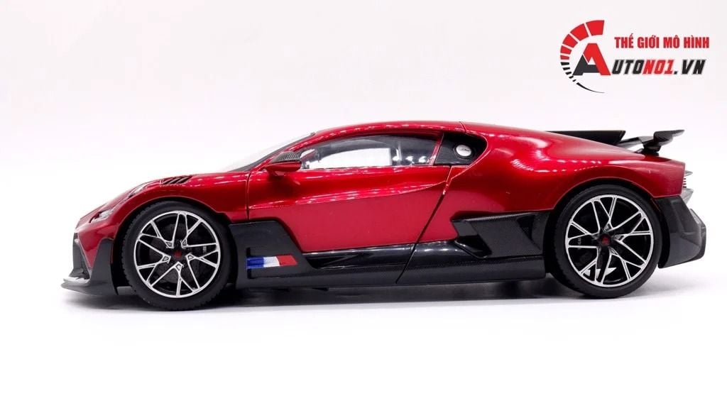 MÔ HÌNH XE BUGATTI DIVO 1:18 BBURAGO 5852