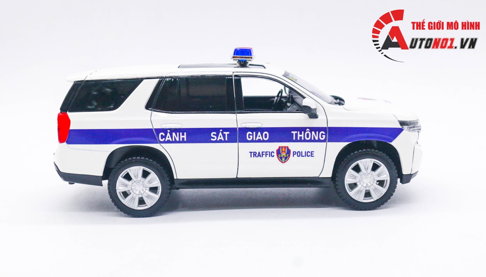  Mô hình xe ô tô độ CSGT Chevrolet Tahoe 2021 mở 2 cửa tỉ lệ 1:24 Maisto OT244 