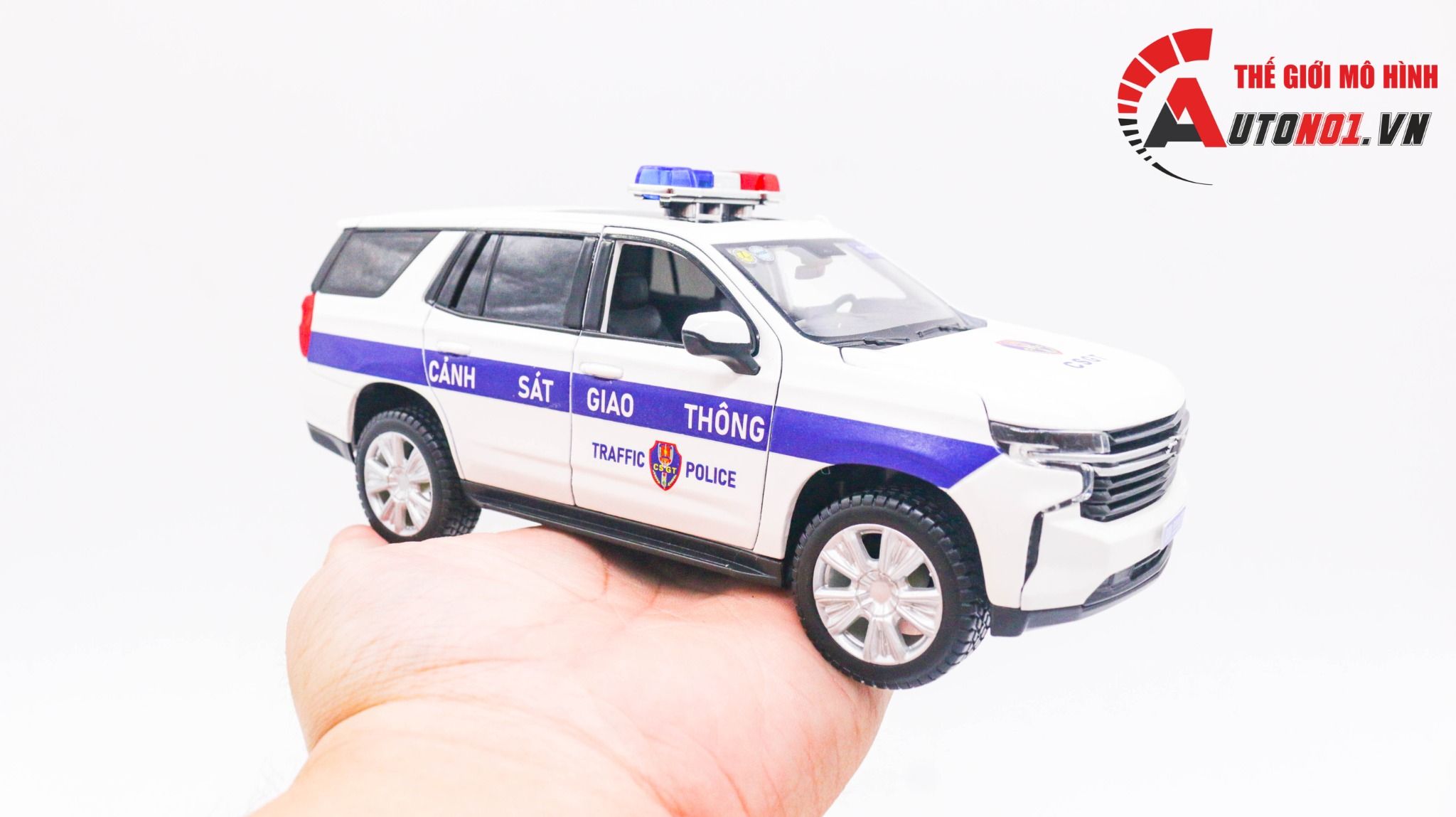  Mô hình xe ô tô độ CSGT Chevrolet Tahoe 2021 mở 2 cửa tỉ lệ 1:24 Maisto OT244 