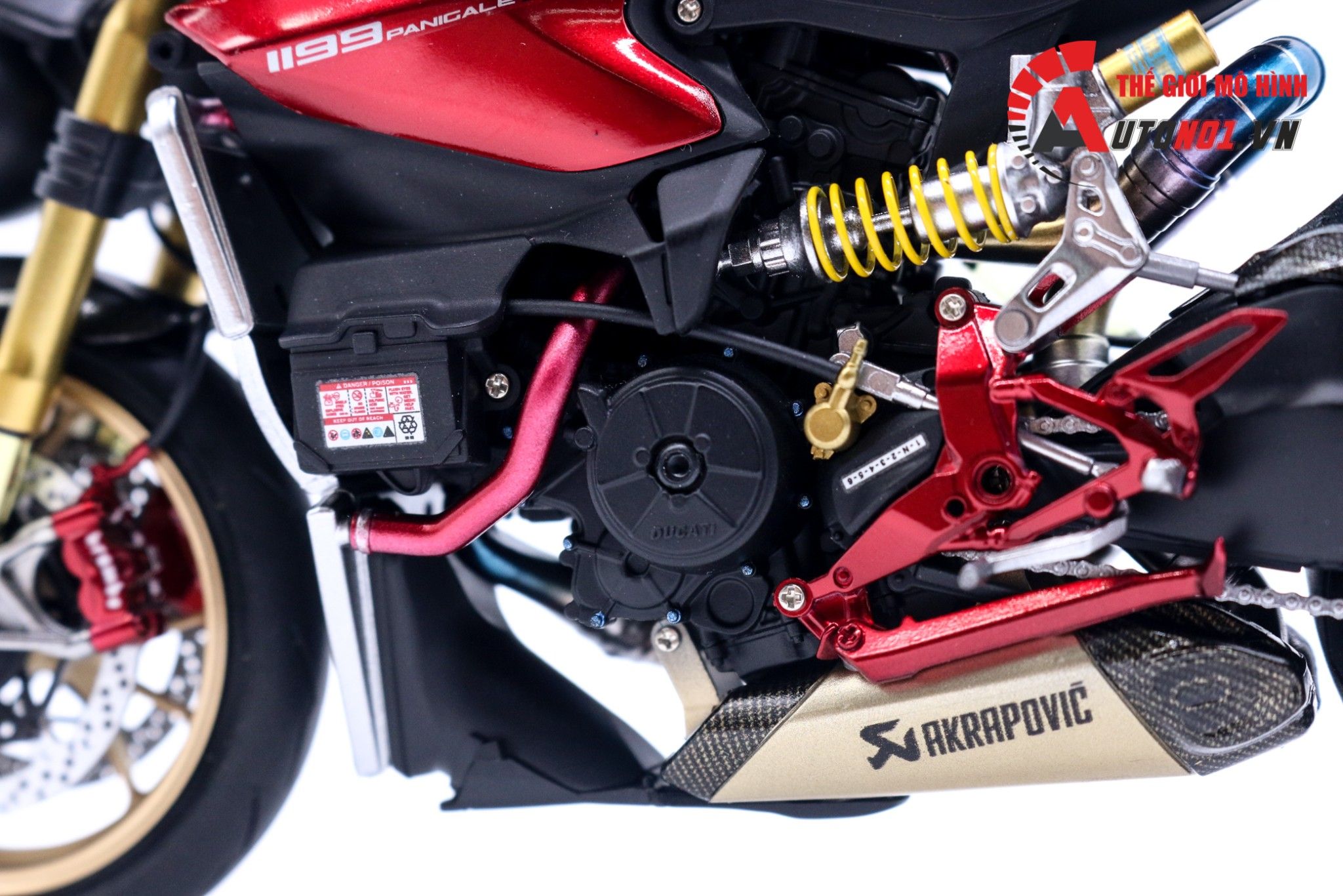  Mô hình xe cao cấp Ducati 1199 Panigale Cafe Racer Galaxy 1:12 Tamiya D079 