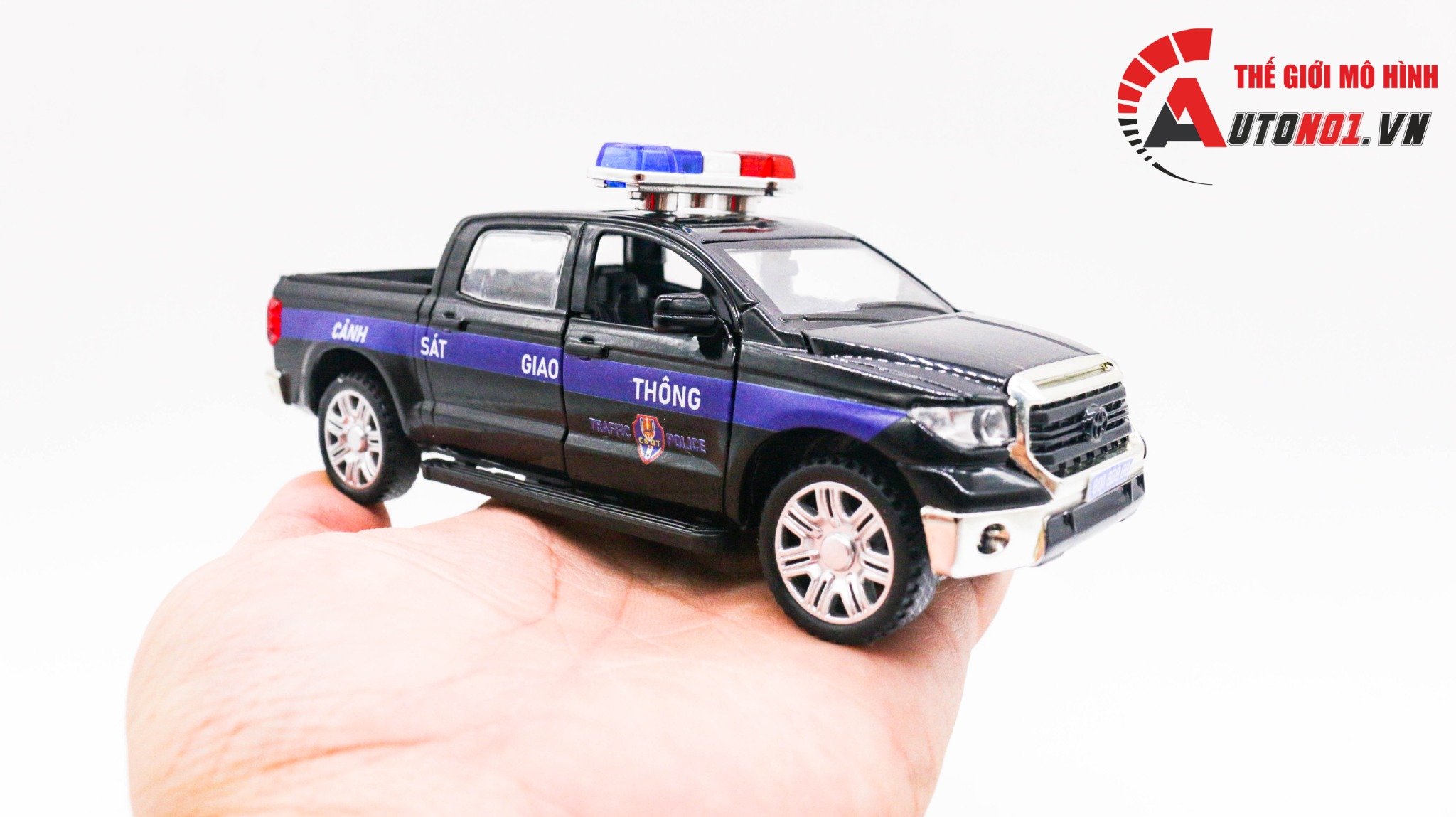  Mô hình xe ô tô độ CSGT Toyota Tundra black tỉ lệ 1:32 henteng Autono1 OT245 