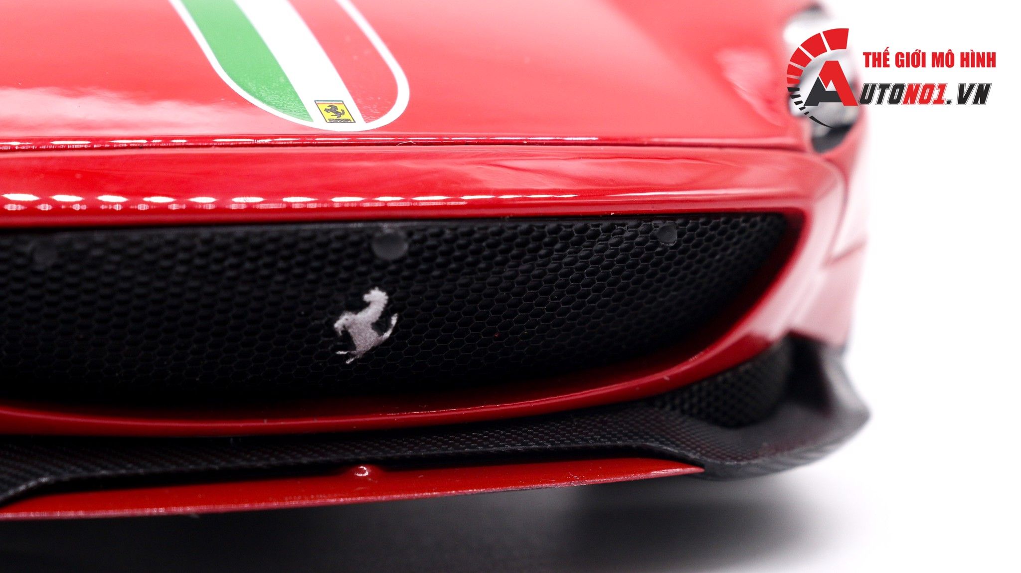  Mô hình xe Ferrari Monza Sp1 Sports Red 1:18 Signature Bburago 7547 