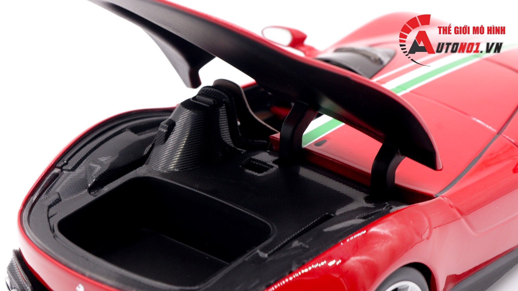  Mô hình xe Ferrari Monza Sp1 Sports Red 1:18 Signature Bburago 7547 