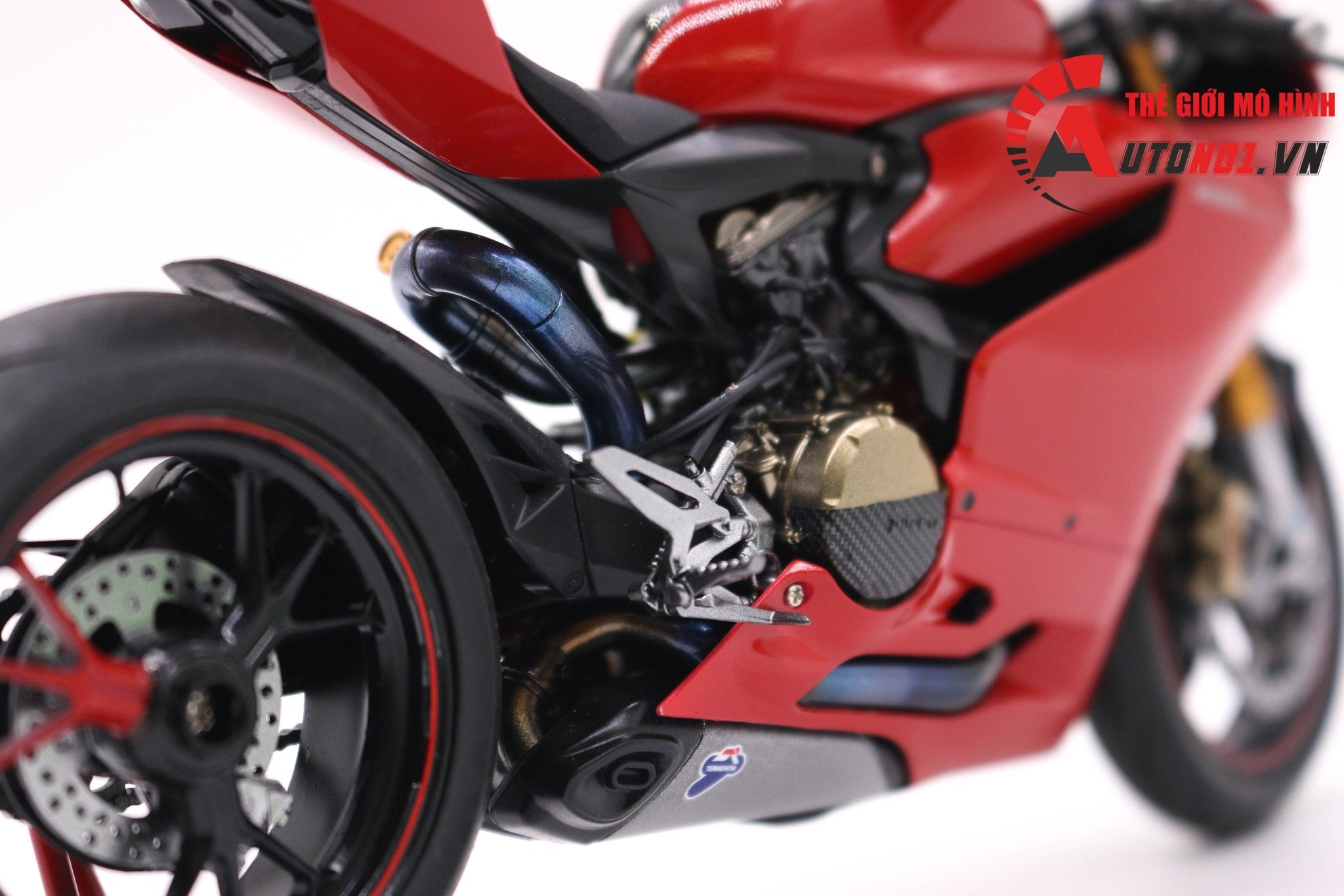  Mô hình xe cao cấp Ducati 1199 Panigale Corse 1:12 Tamiya D061 