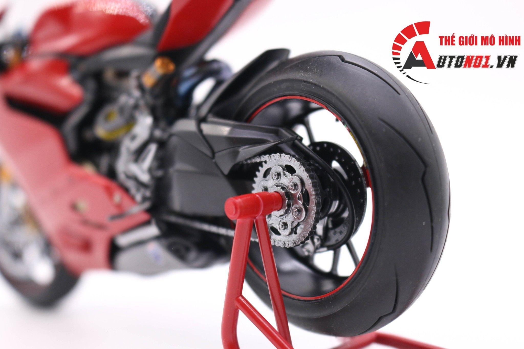  Mô hình xe cao cấp Ducati 1199 Panigale Corse 1:12 Tamiya D061 