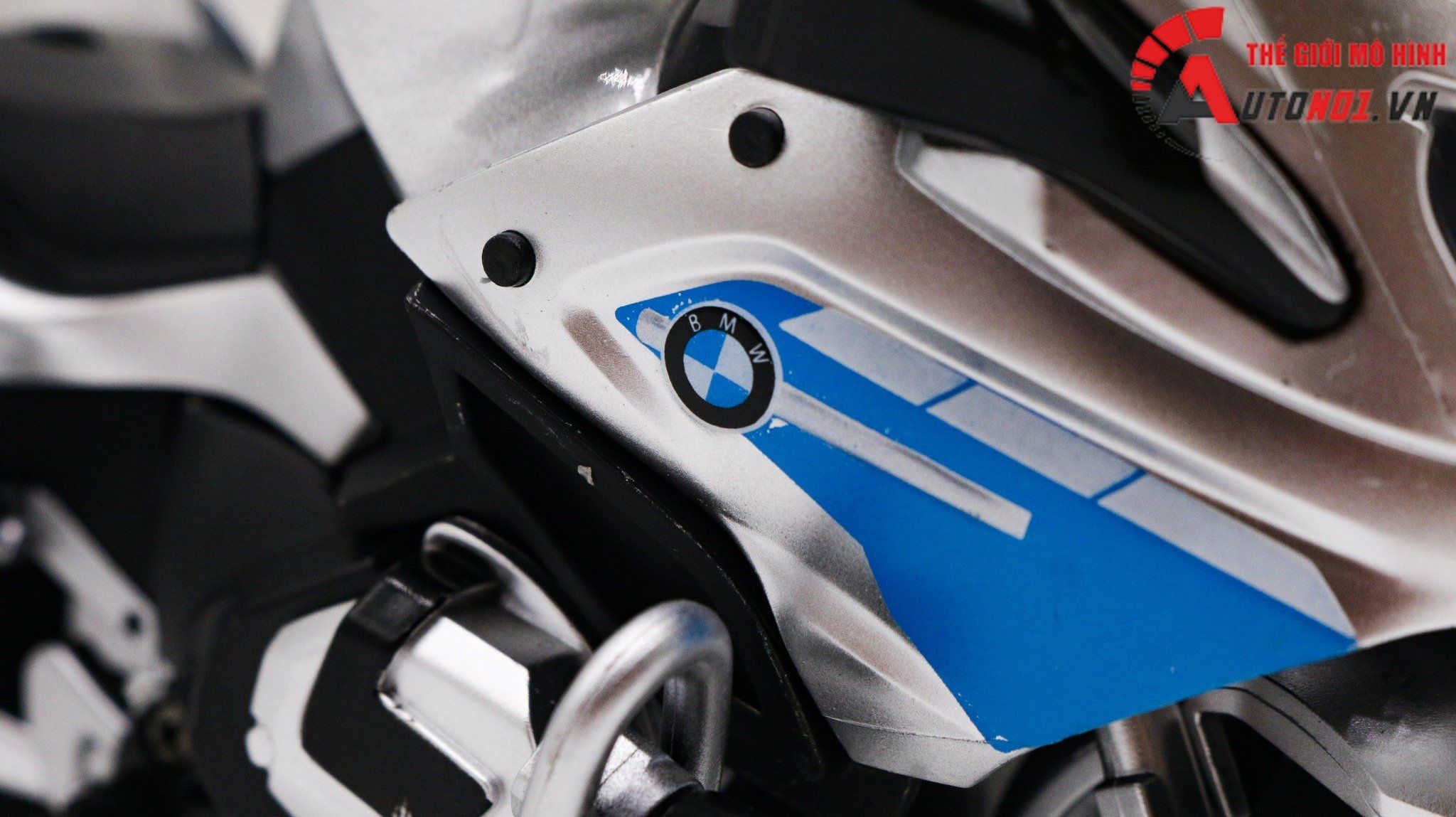  Mô hình xe Bmw R1250RT-P police tỉ lệ 1:12 CCA 7656 