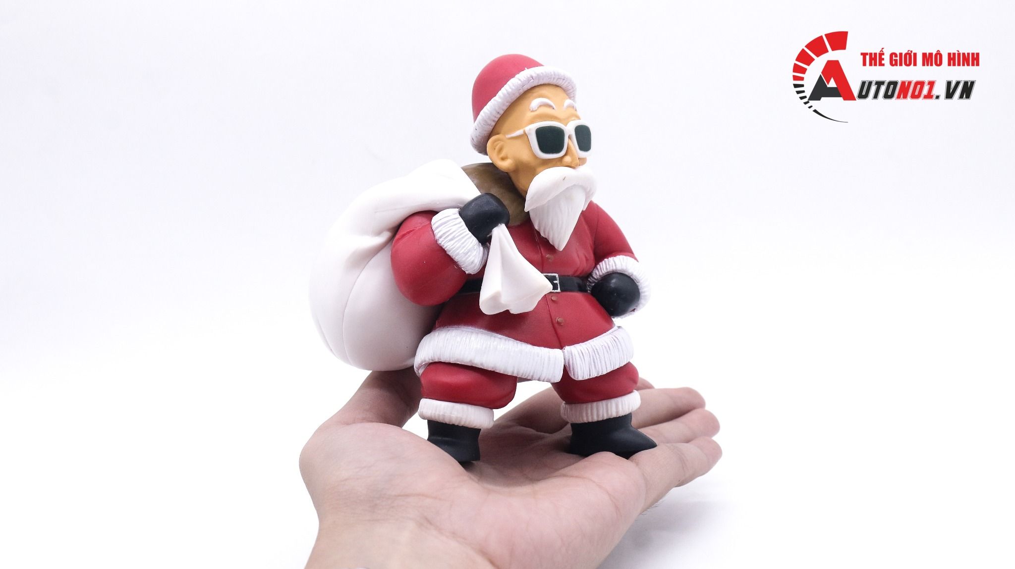  Mô hình nhân vật Dragonball Quy lão ông già noel 17cm FG138 