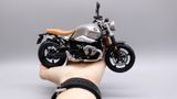  Mô hình xe Bmw r nine t scrambler 1:12 Maisto 6886 