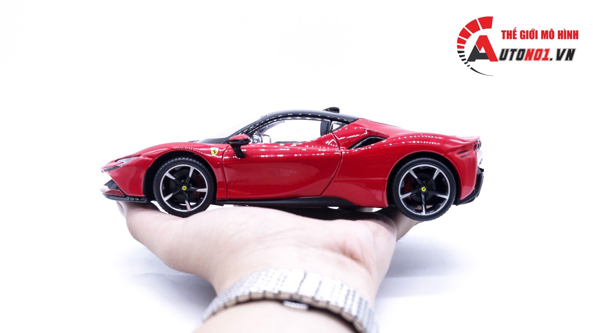  Mô hình xe Ferrari Sf90 Stradale đánh lái được full open 1:24 Bburago 7528 