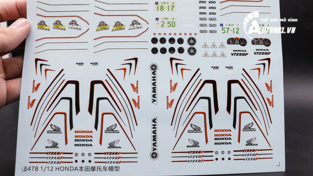 DECAL NƯỚC HONDA YAMAHA DUNLOP MONSTER 1:12 DC142