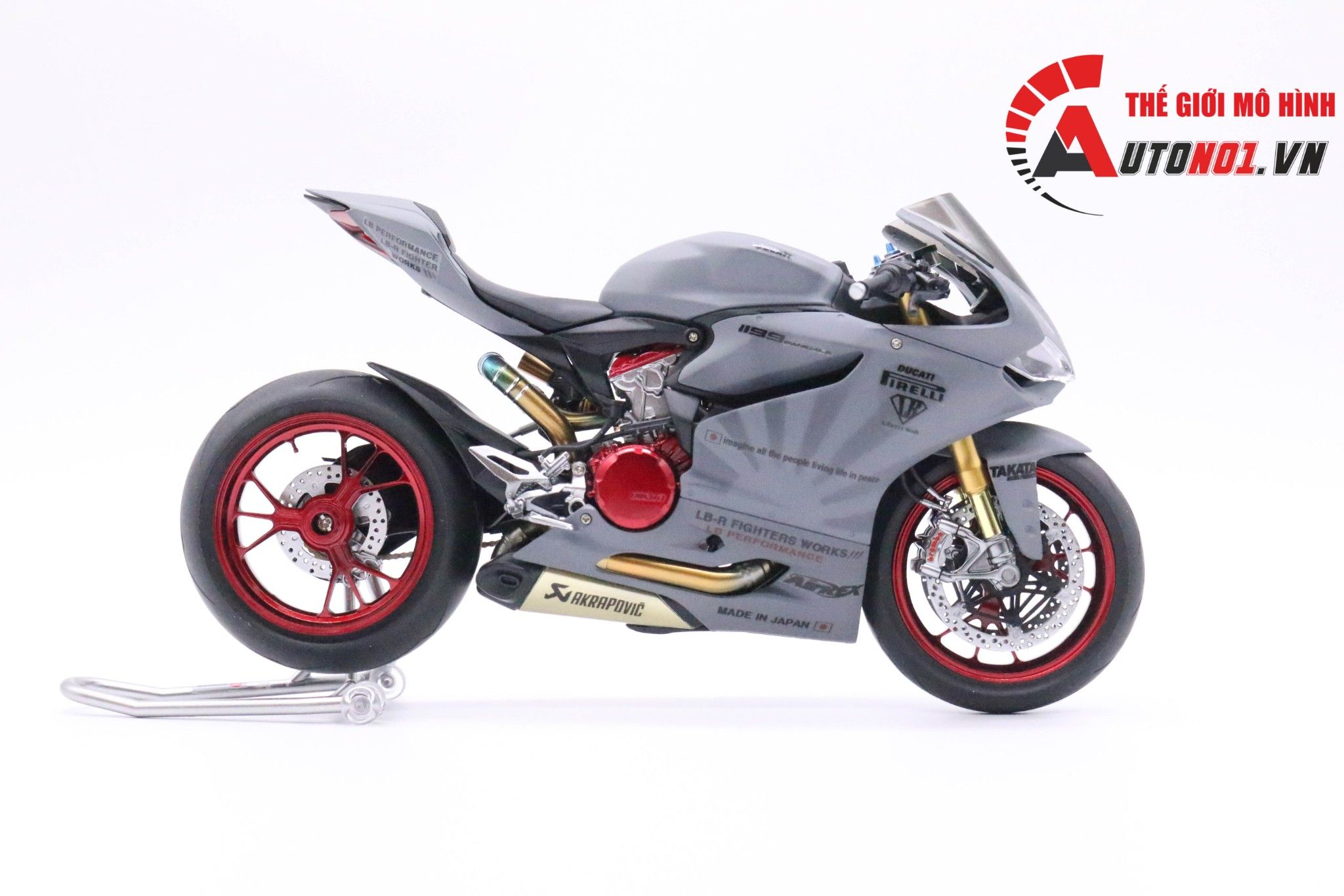  Mô hình siêu xe Ducati 1199 Panigale Liberty Walk 1:12 Tamiya 6526 
