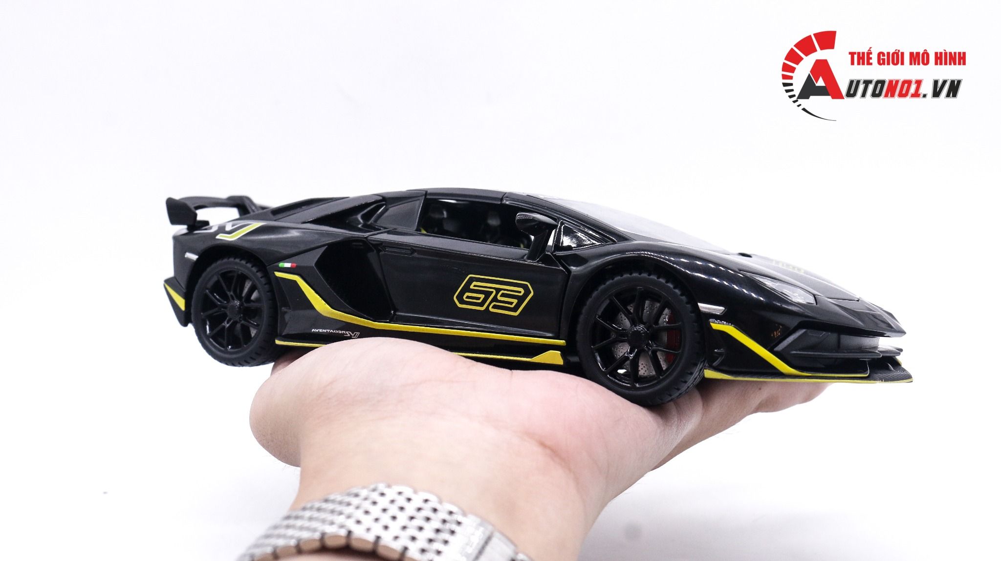  Mô hình xe Lamborghini Aventador Svj63 đánh lái được full open, mui xe có thể tháo rời 1:24 Miniauto DC24301 
