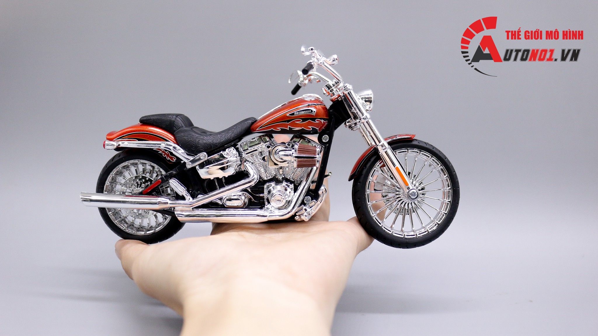  Mô hình xe Harley Davidson 2014 CVO Breakout 1:12 Maisto MT036 