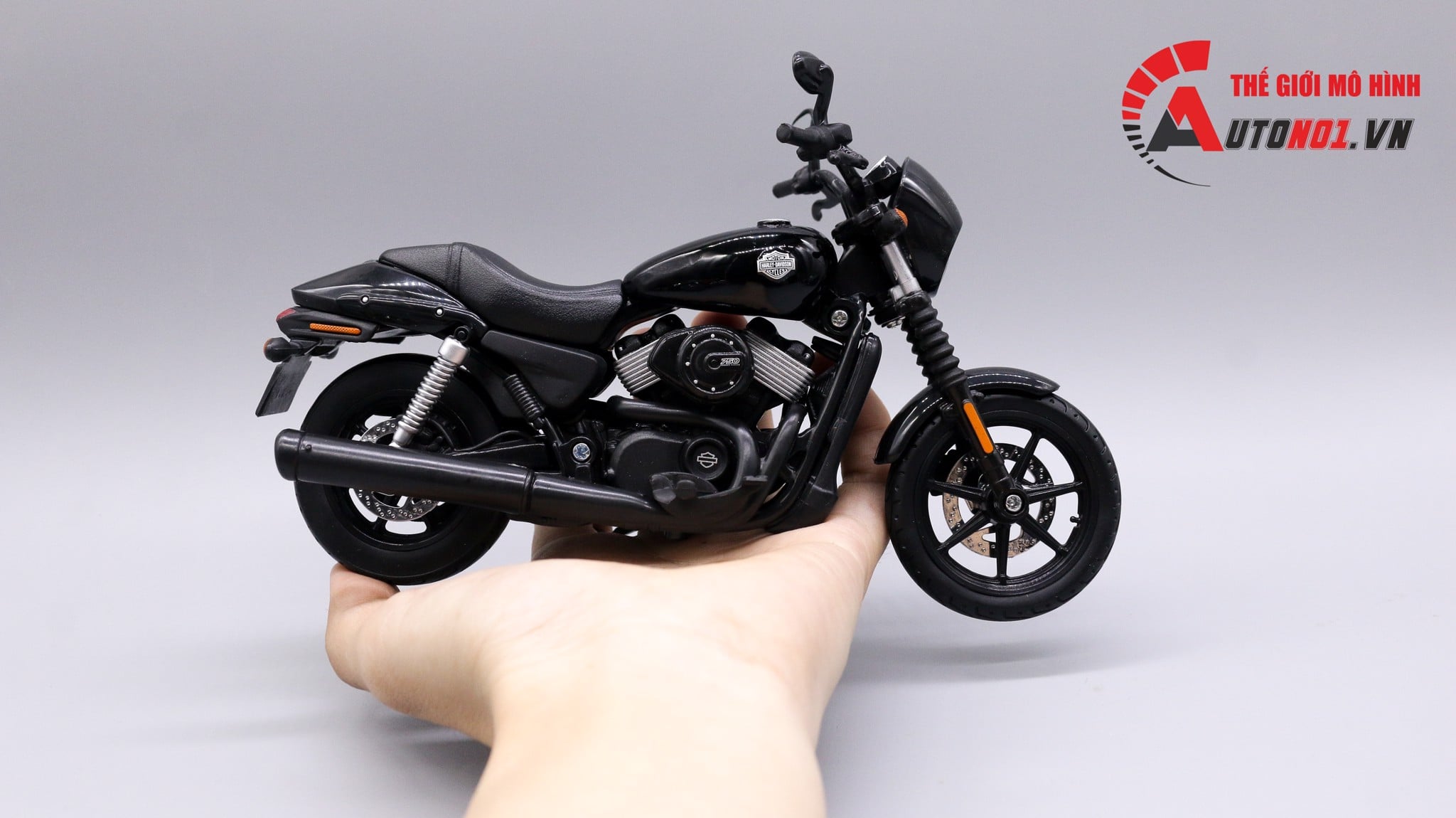  Mô hình xe Harley Davidson 2015 street 750 black 1:12 Maisto 3054 