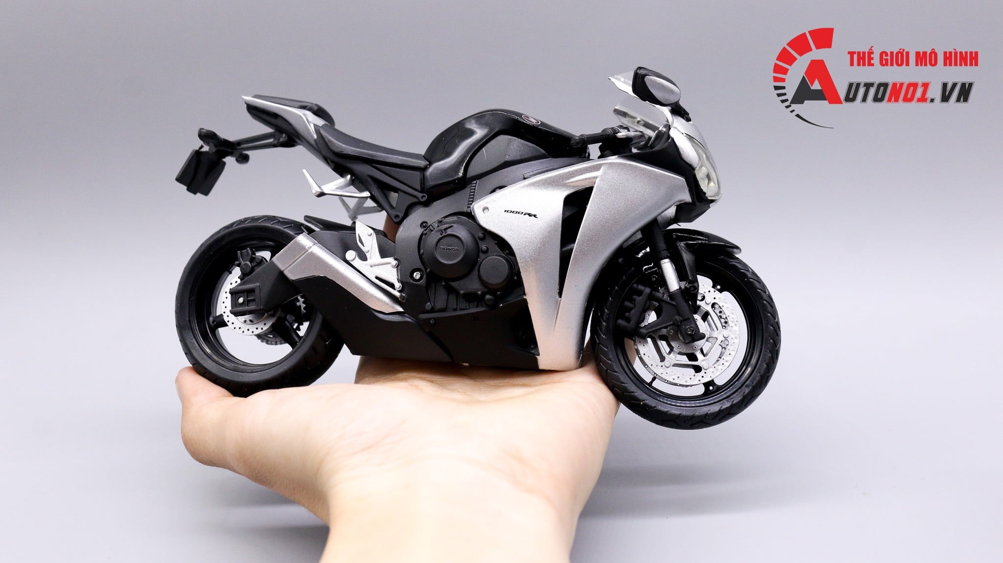  Mô hình xe Honda cbr 1000rr silver 1:12 Joycity 5407 