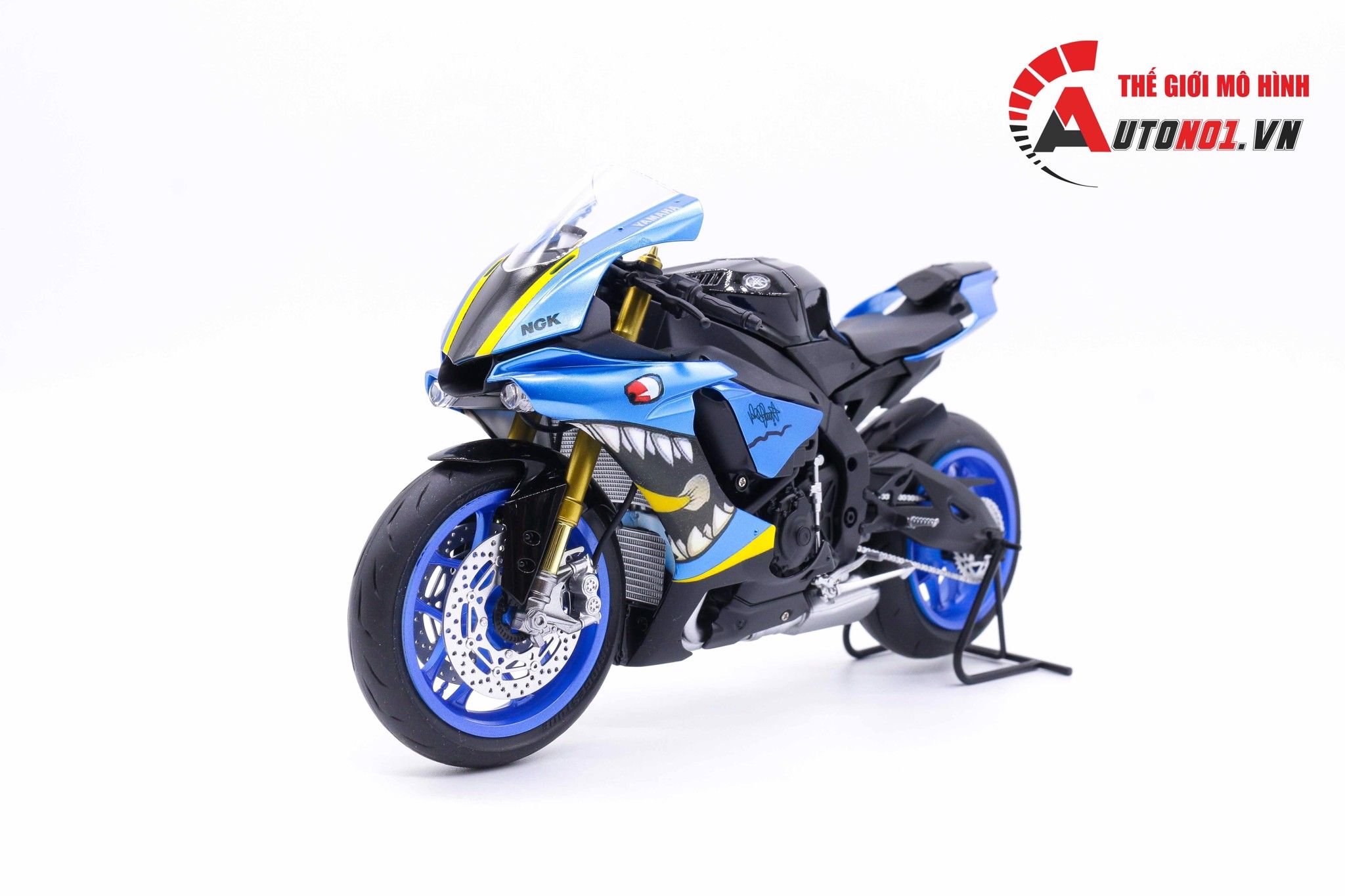  Mô hình xe Yamaha R1m Custom Shark 1:12 Tamiya D123a 