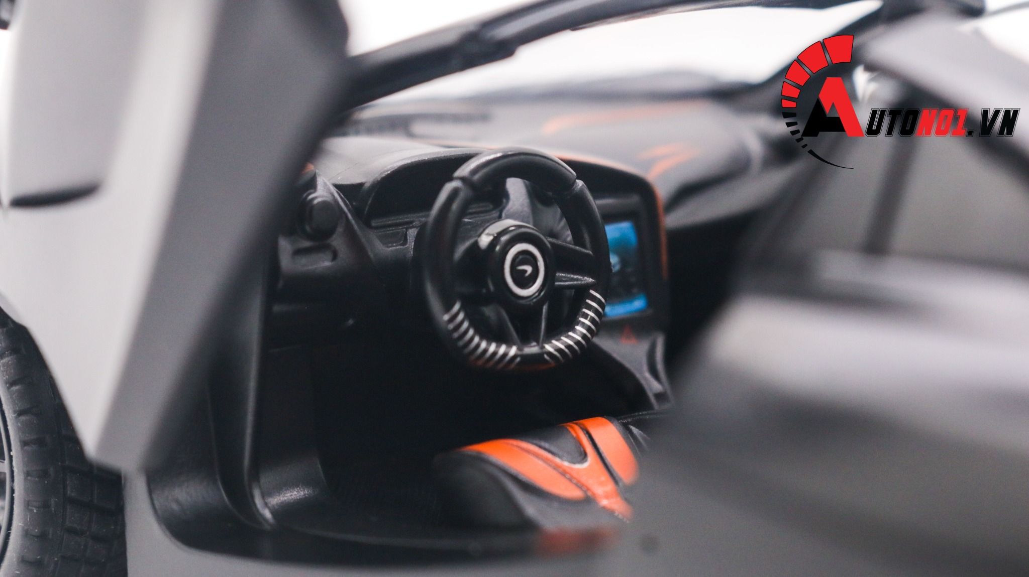  Mô hình xe ô tô Mclaren 720S full open tỉ lệ 1:24 Chezhi CZ24582 