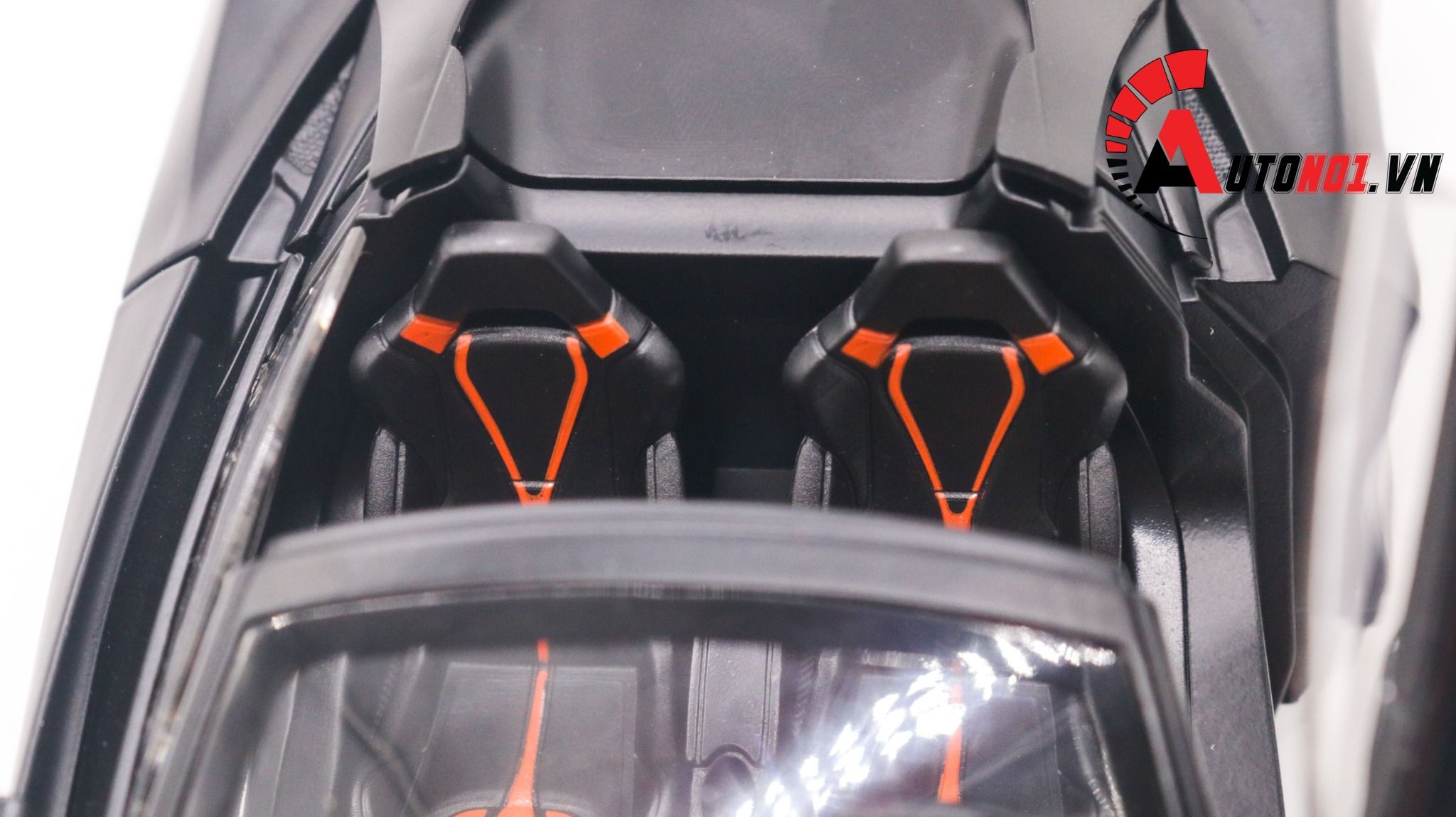  Mô hình xe ô tô Mclaren 720S full open tỉ lệ 1:24 Chezhi CZ24582 