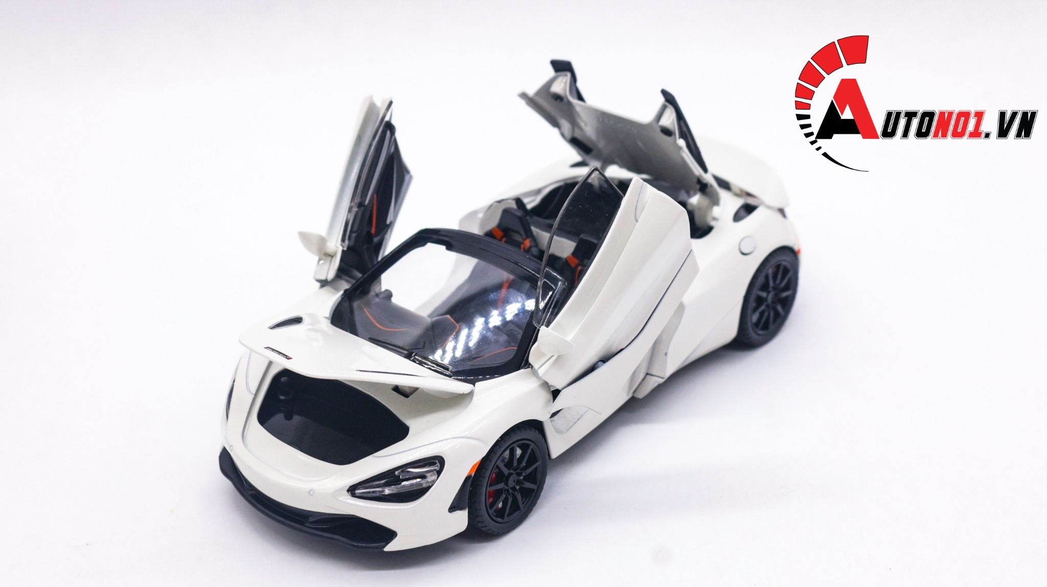  Mô hình xe ô tô Mclaren 720S full open tỉ lệ 1:24 Chezhi OT222 