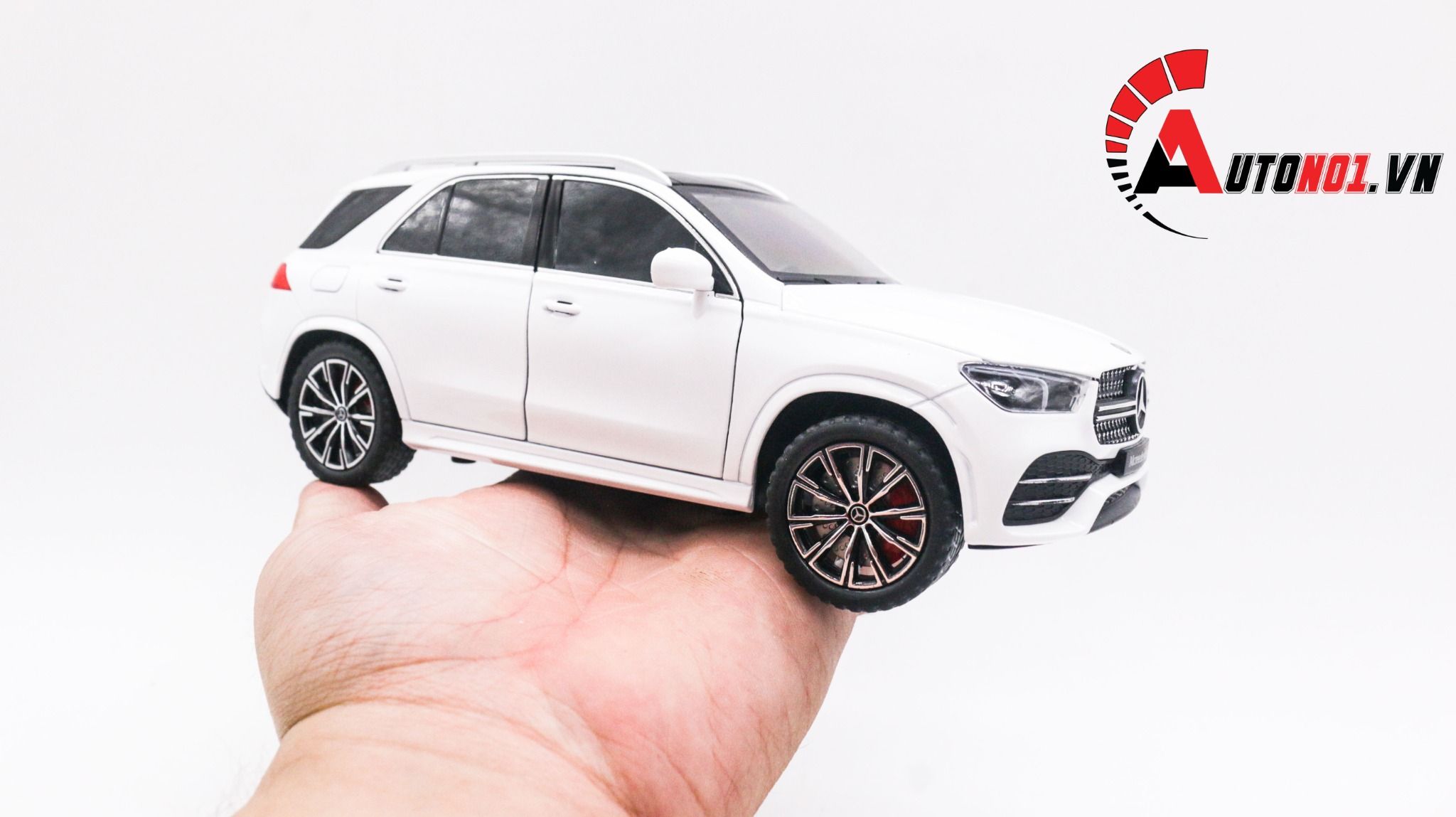  Mô hình xe ô tô SUV Mercedes Benz GLE full open full kính tỉ lệ 1:24 Jinlifiang OT232 