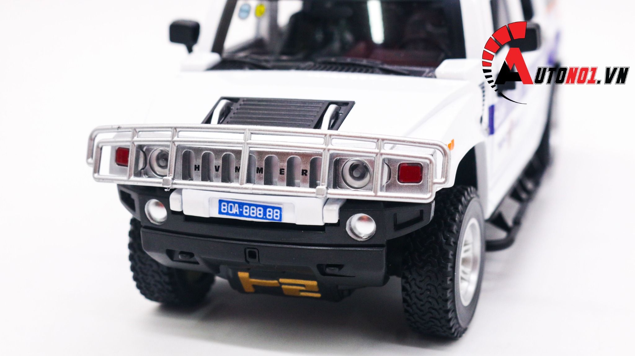  Mô hình xe ô tô độ CSGT Hummer H2 white full open 1:24 Alloy model OT254 