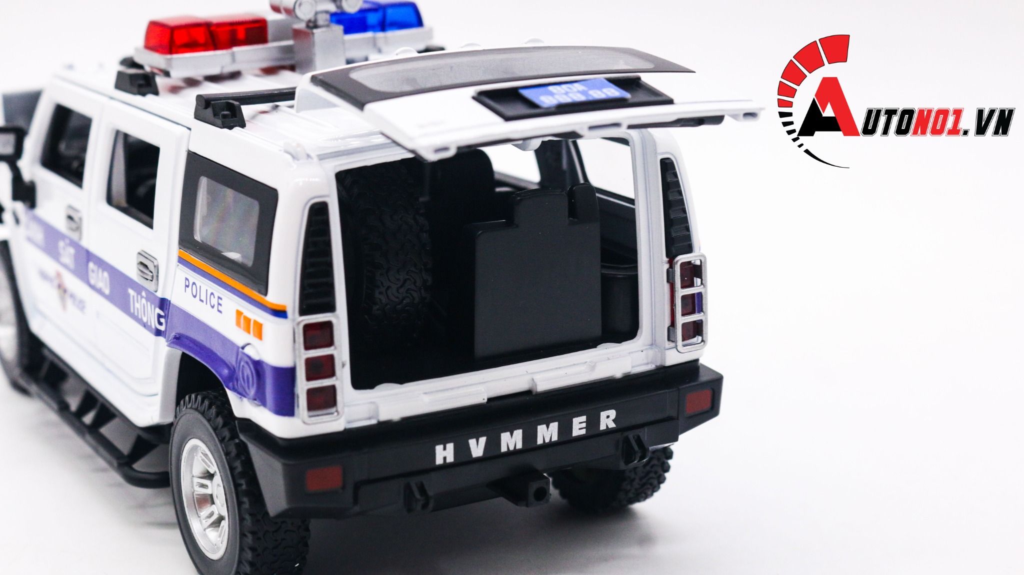  Mô hình xe ô tô độ CSGT Hummer H2 white full open 1:24 Alloy model OT254 