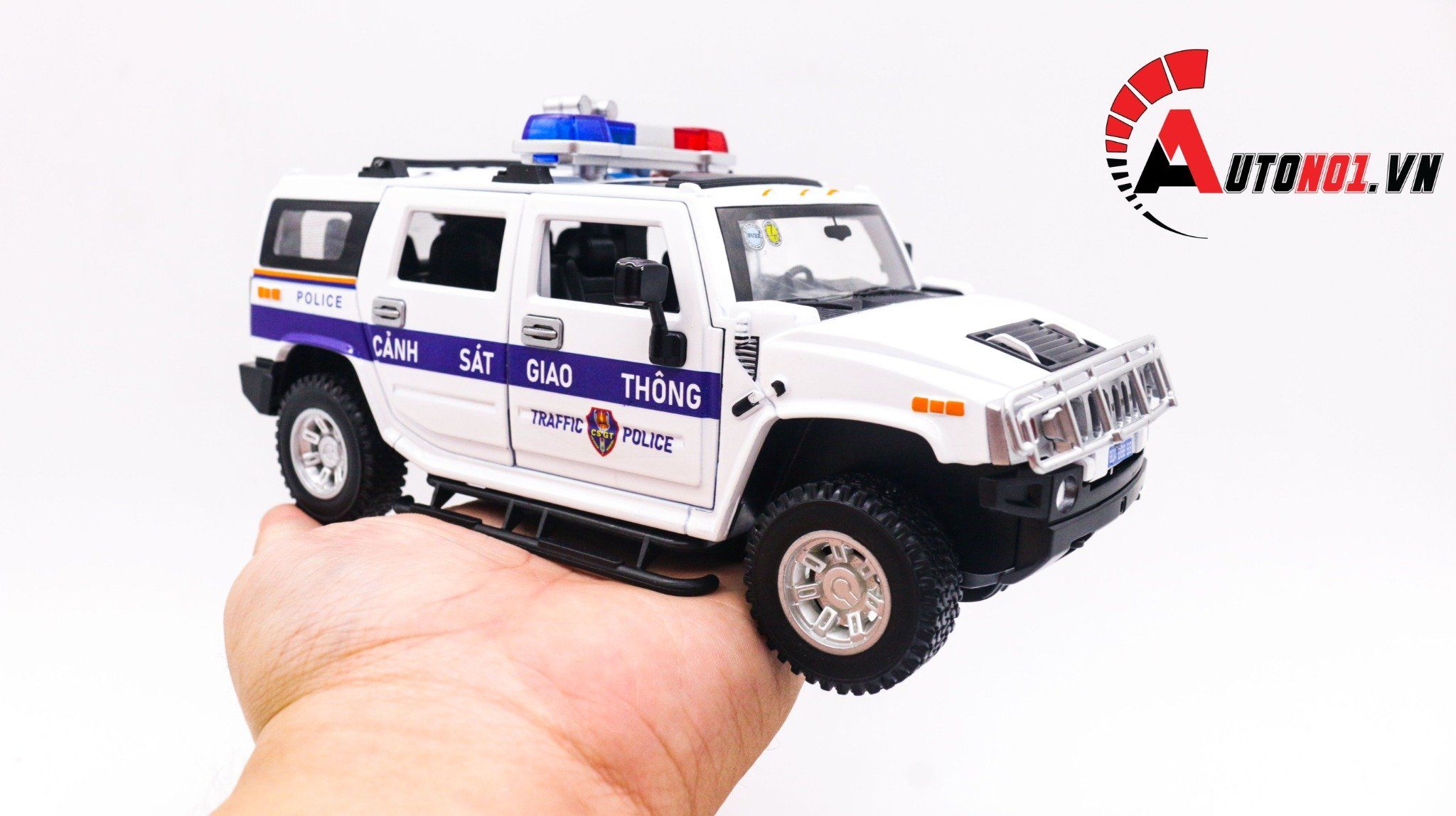  Mô hình xe ô tô độ CSGT Hummer H2 white full open 1:24 Alloy model OT254 