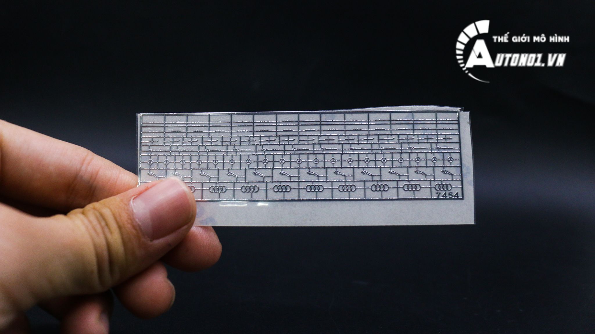  Delcal kim loại Mercedes Afla Audi Jaguar 7454 DC020 