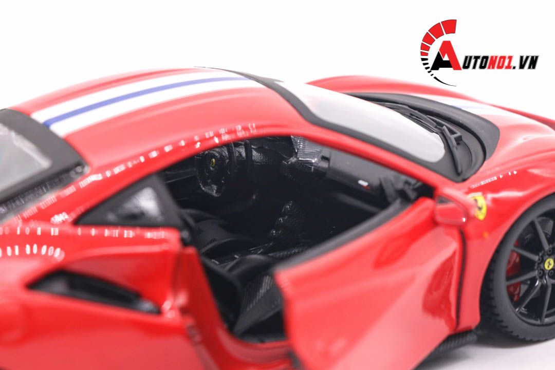  Mô hình xe Ferrari 488 Pista Red đánh lái được phiên bản có đế 1:24 Bburago 5836 